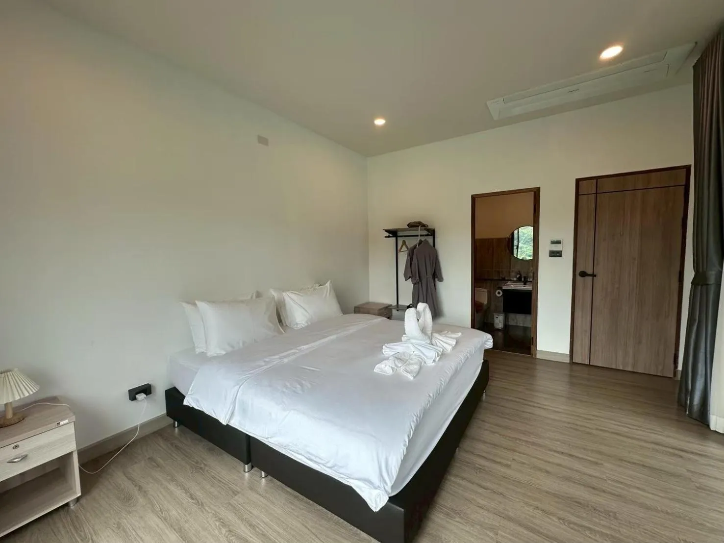 Property building, Bed in PASSA ผัสสะ Tea Plantation @Mae On