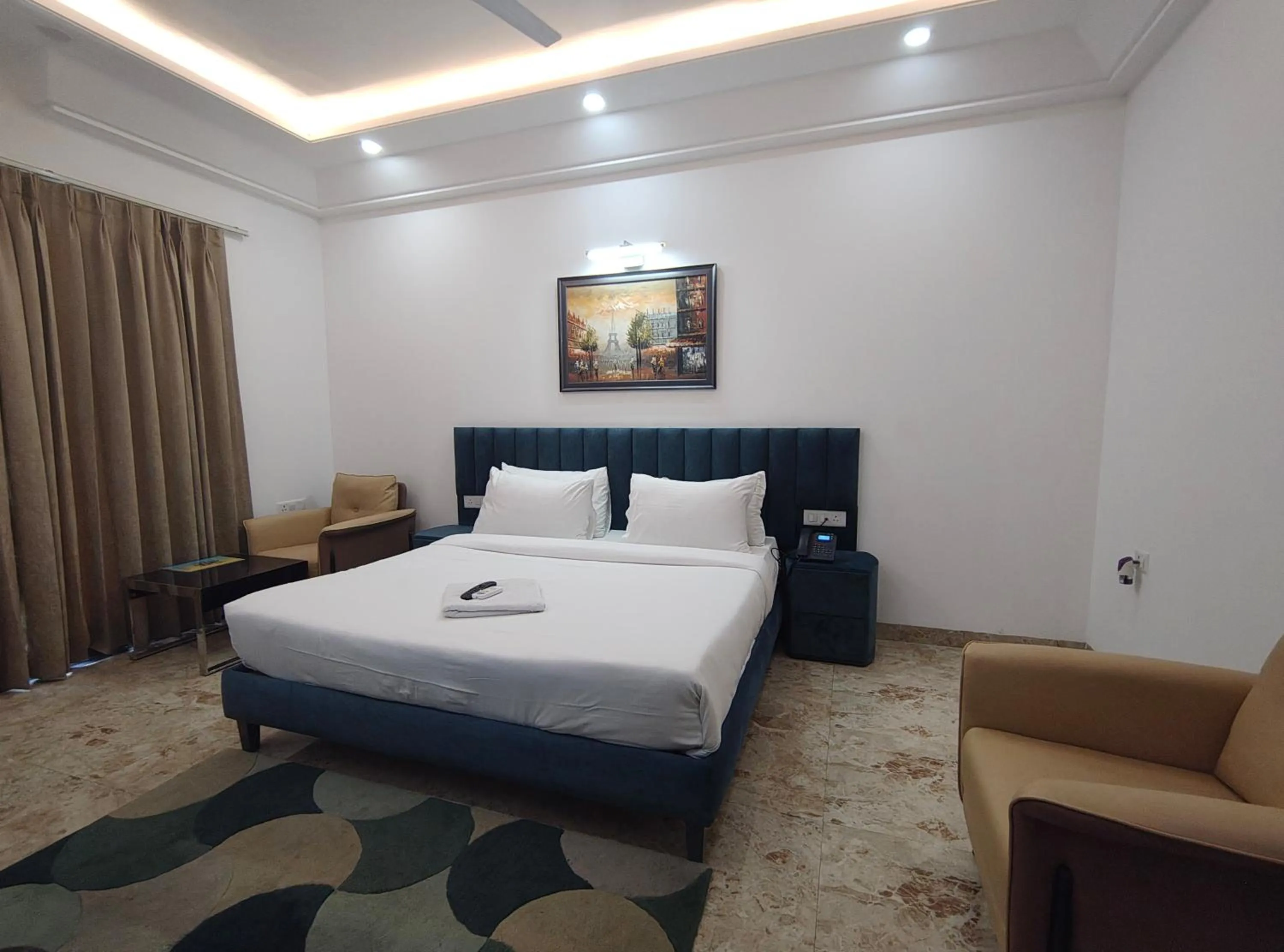 Bed in The Hoften Elite 32 Avenue, Sector 15, Gurugram