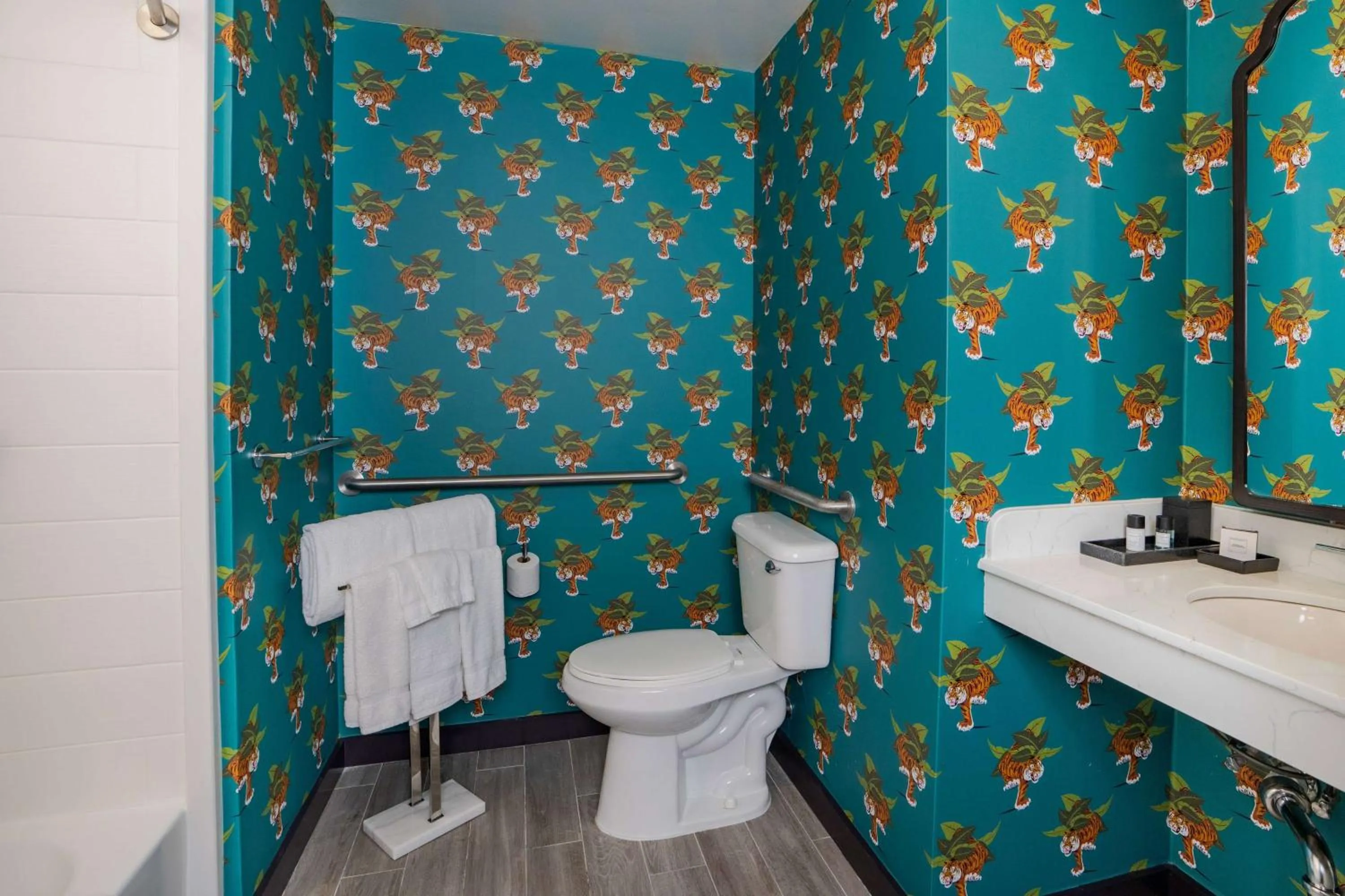 Bathroom in Origin Baton Rouge, a Wyndham Hotel