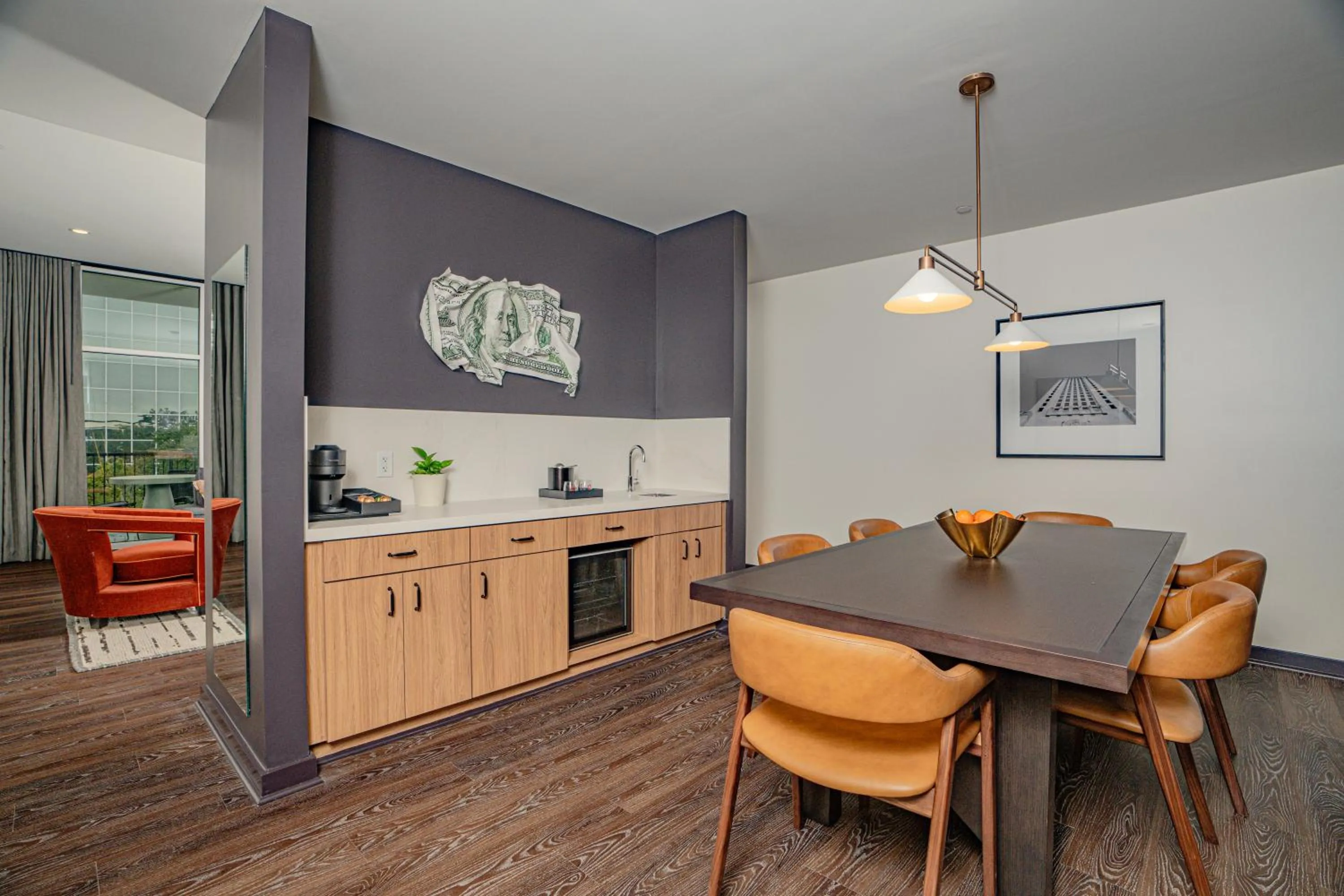 Dining area in Origin Baton Rouge, a Wyndham Hotel