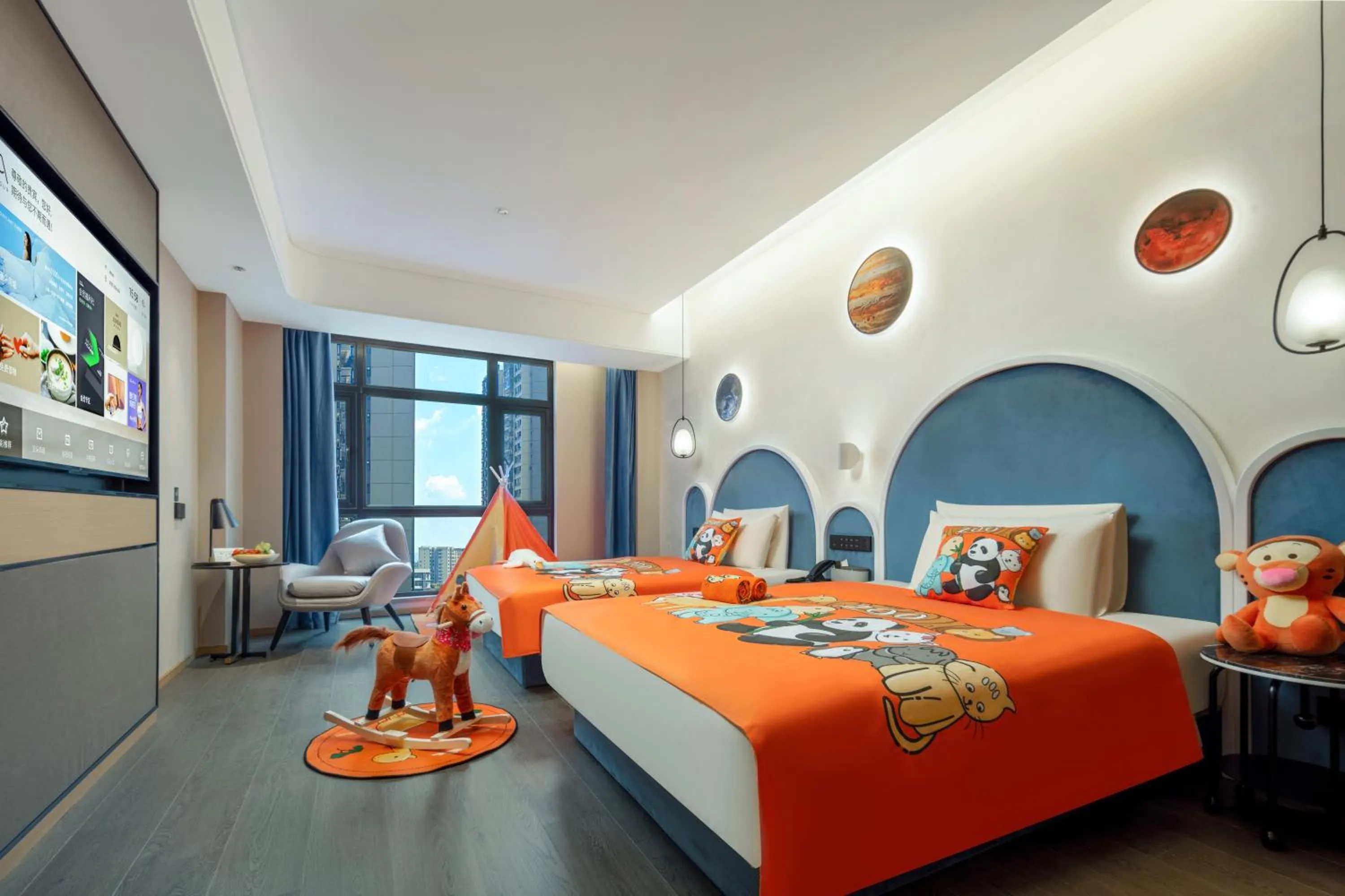 Photo of the whole room, Bed in Atour Hotel Meizhou West Station R&F Center