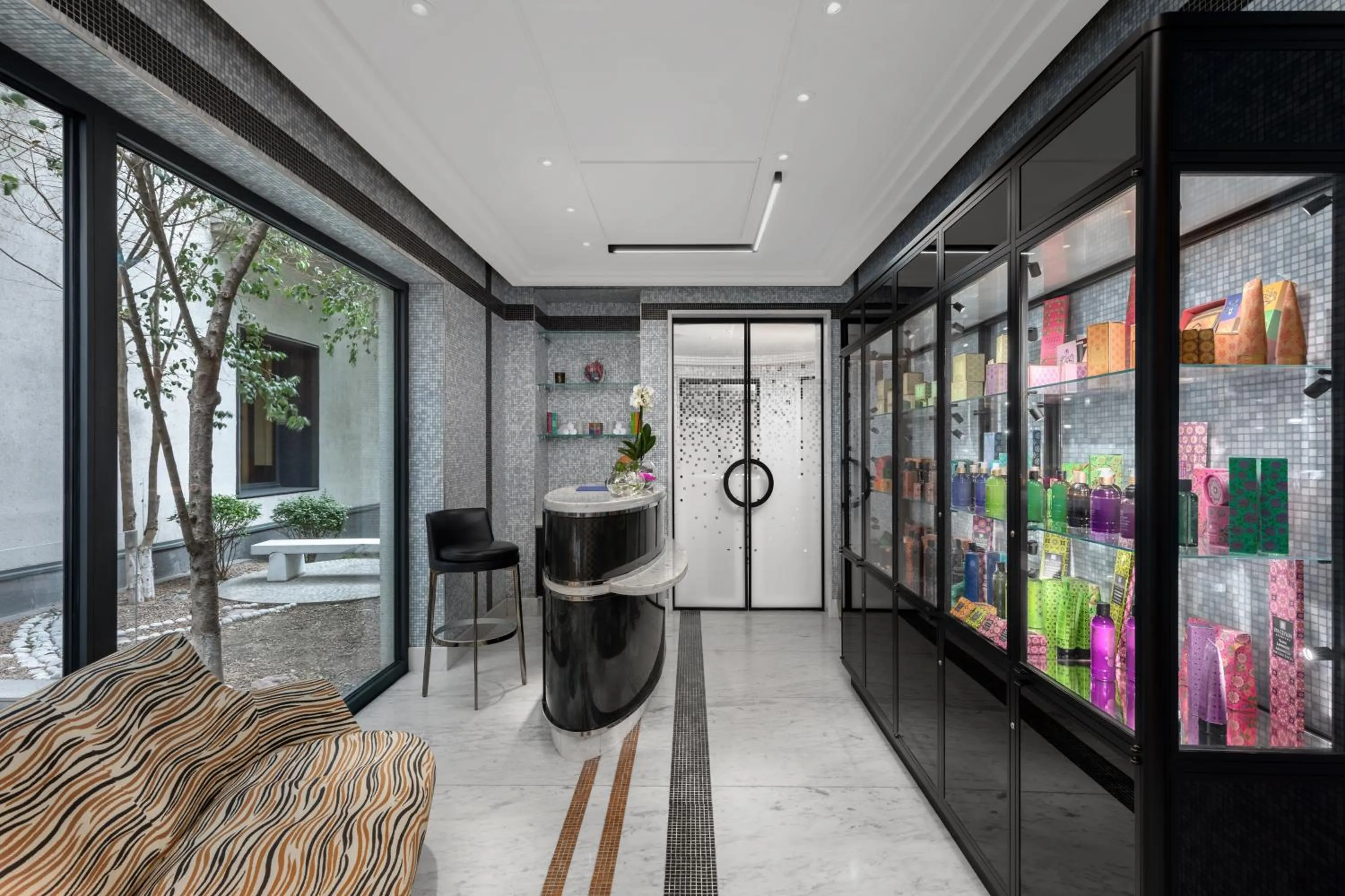 Swimming pool in Dinamo Hotel Baku