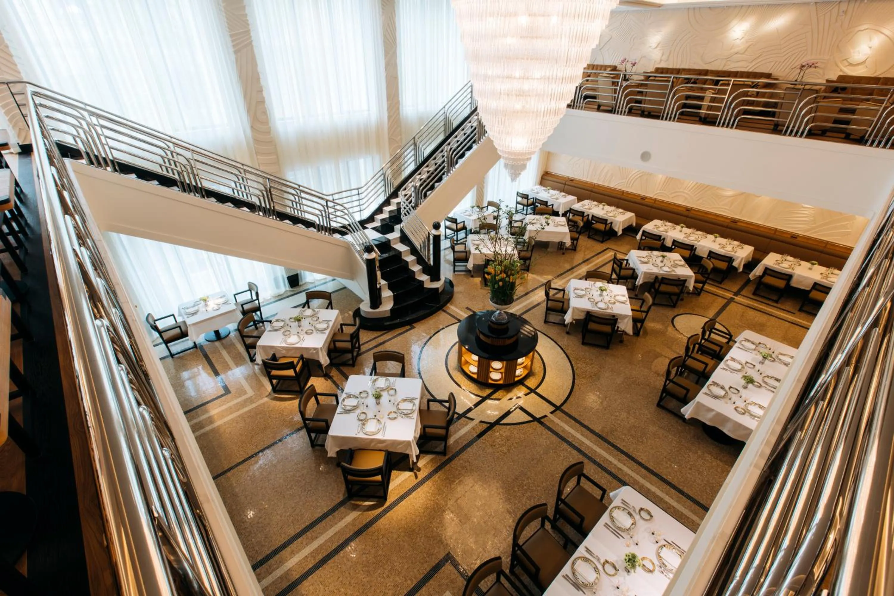 Restaurant/places to eat in Dinamo Hotel Baku