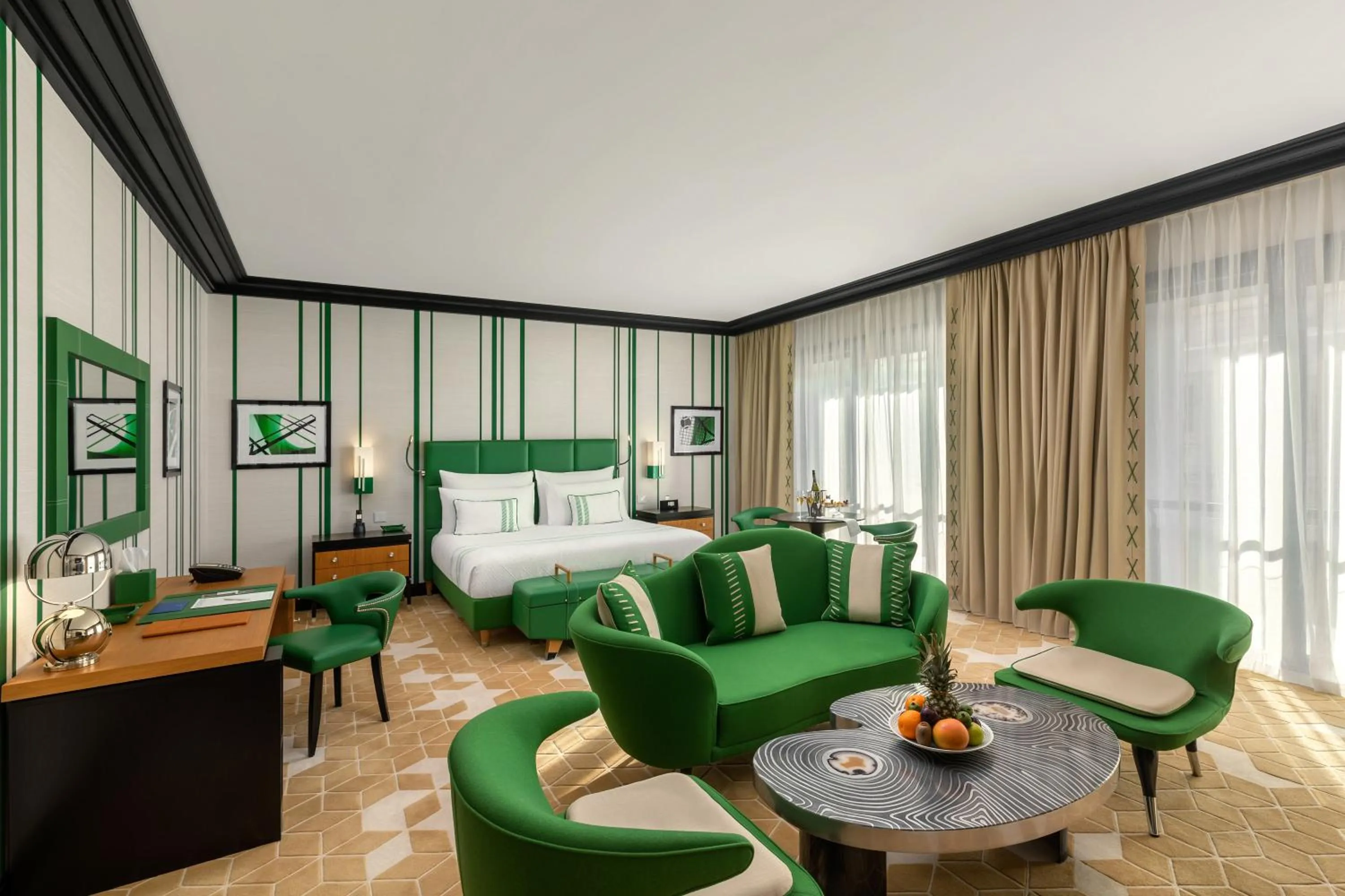 Living room, Bed in Dinamo Hotel Baku