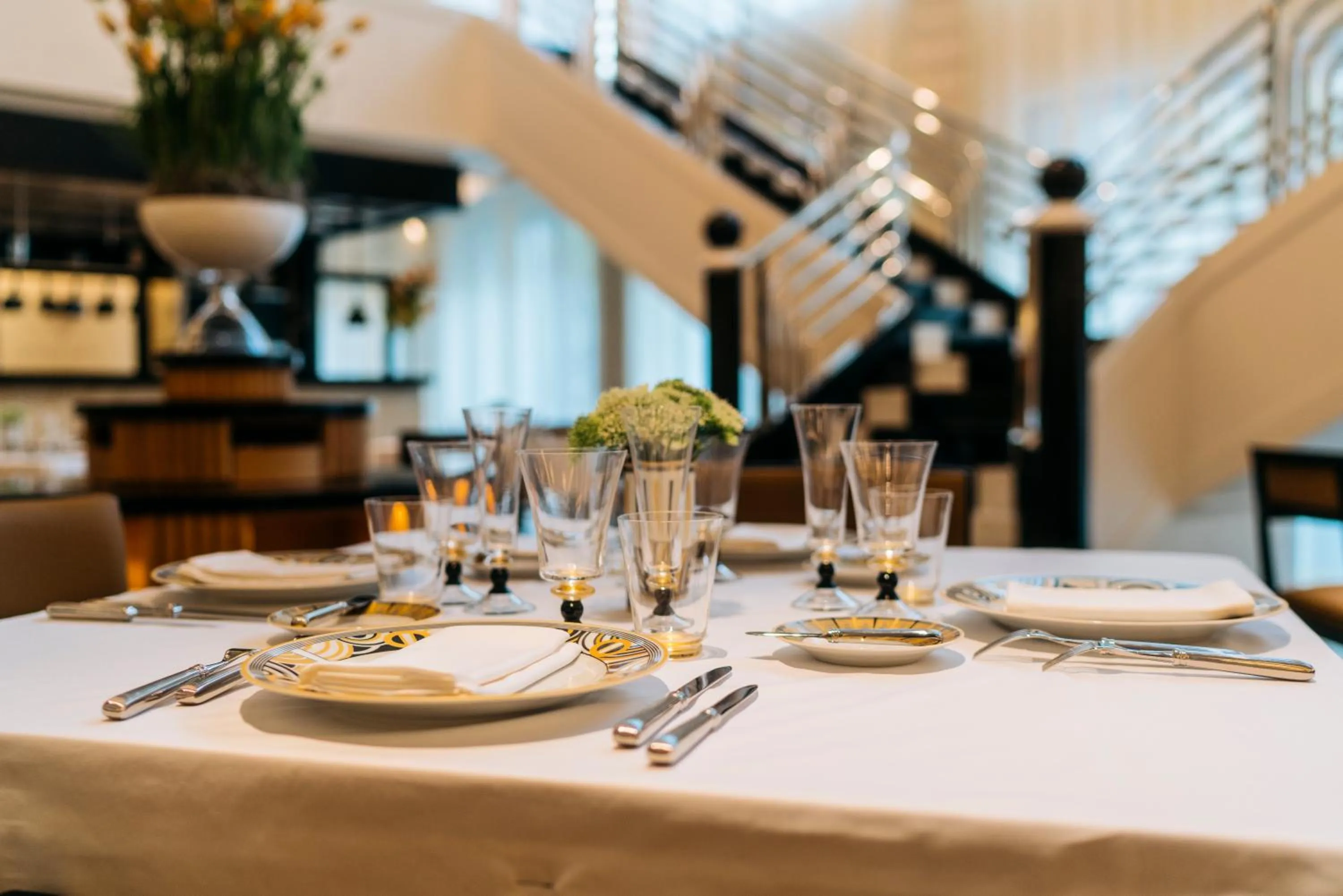 Restaurant/places to eat in Dinamo Hotel Baku