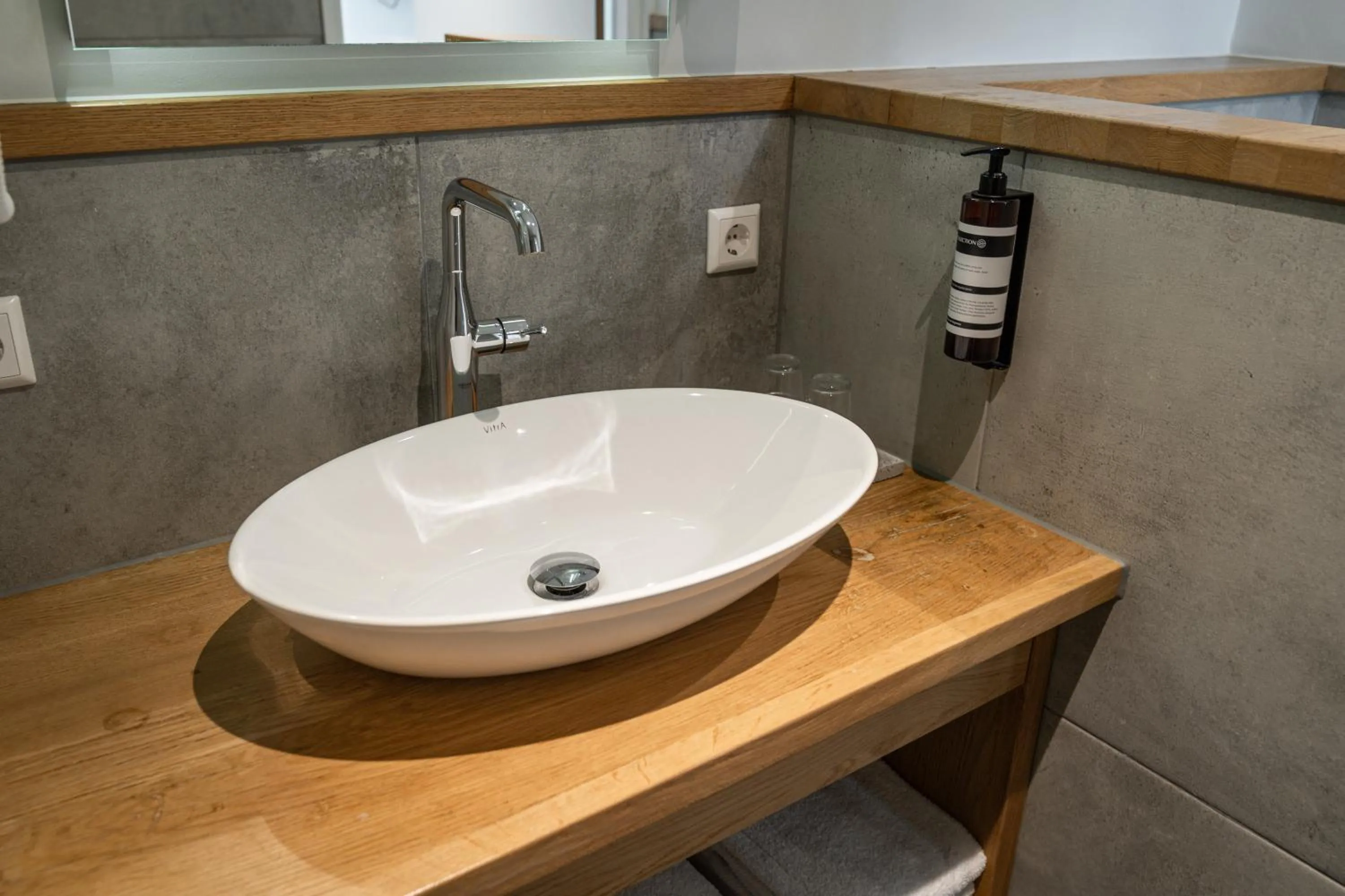 Bathroom in Het Hart van Weesp