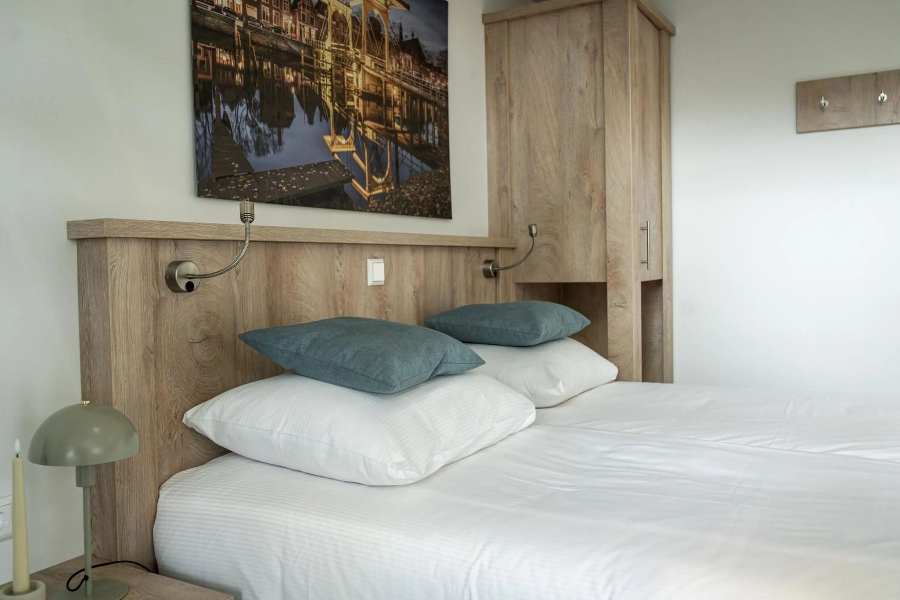 Bed in Het Hart van Weesp