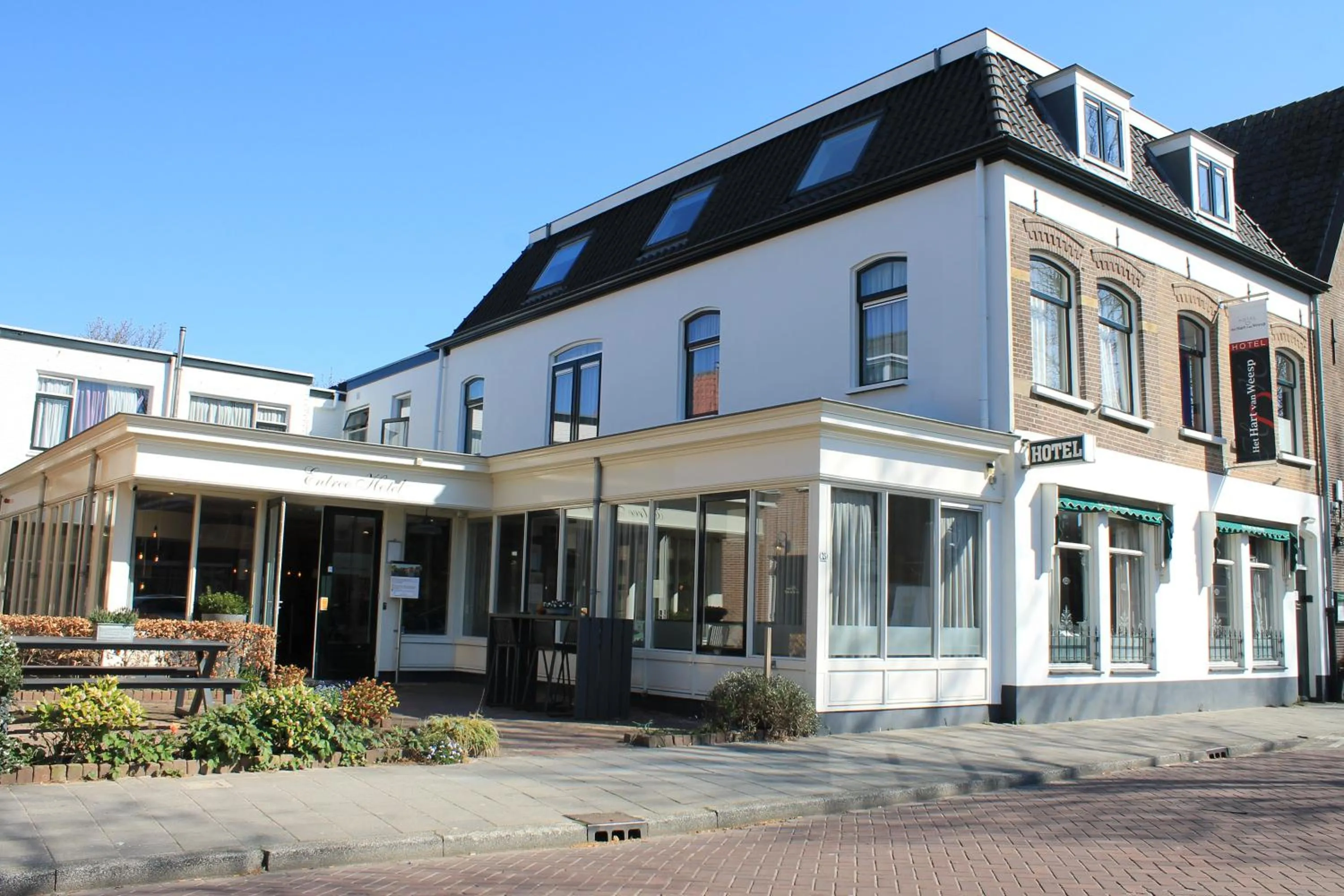 Property building in Het Hart van Weesp