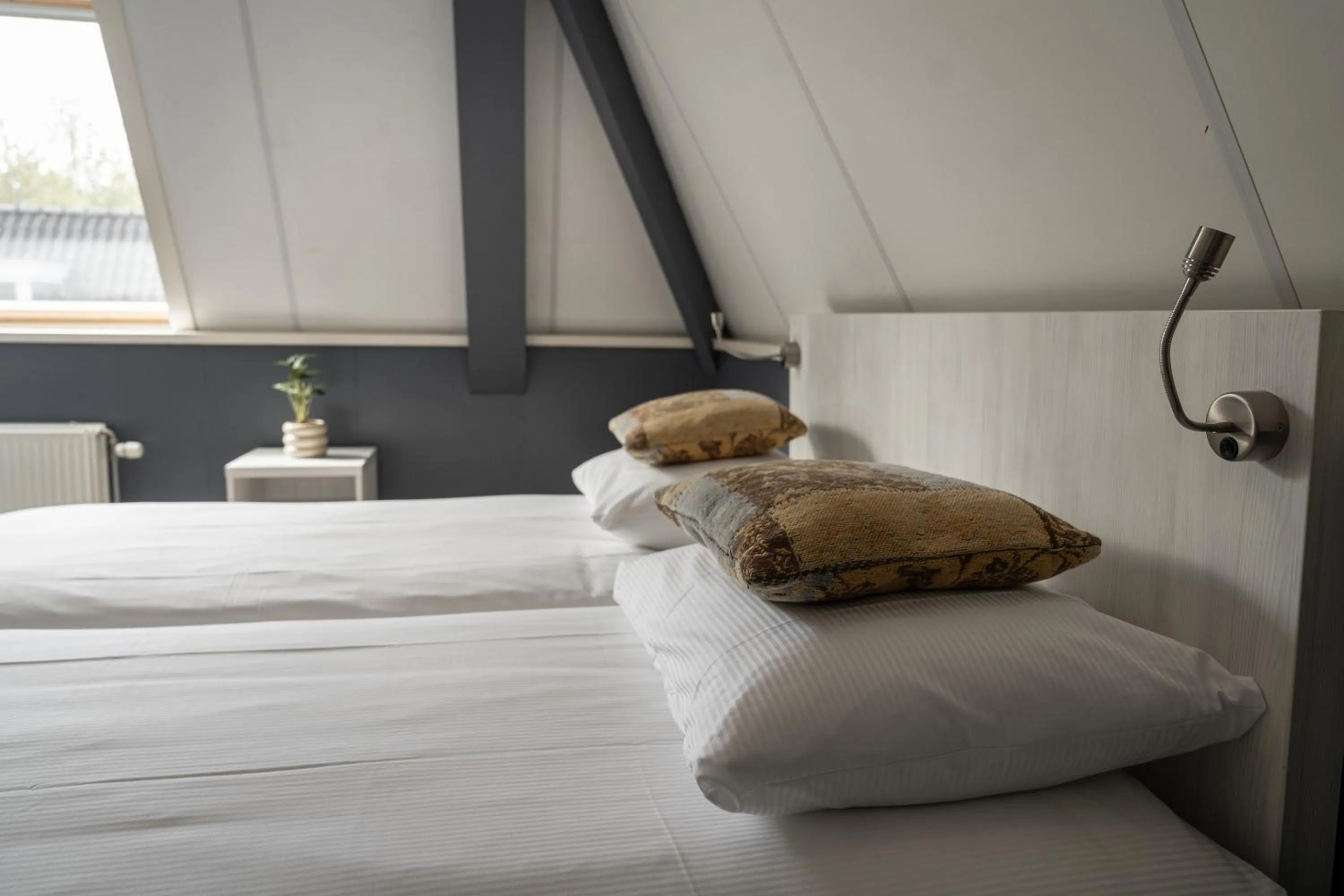 Bed in Het Hart van Weesp