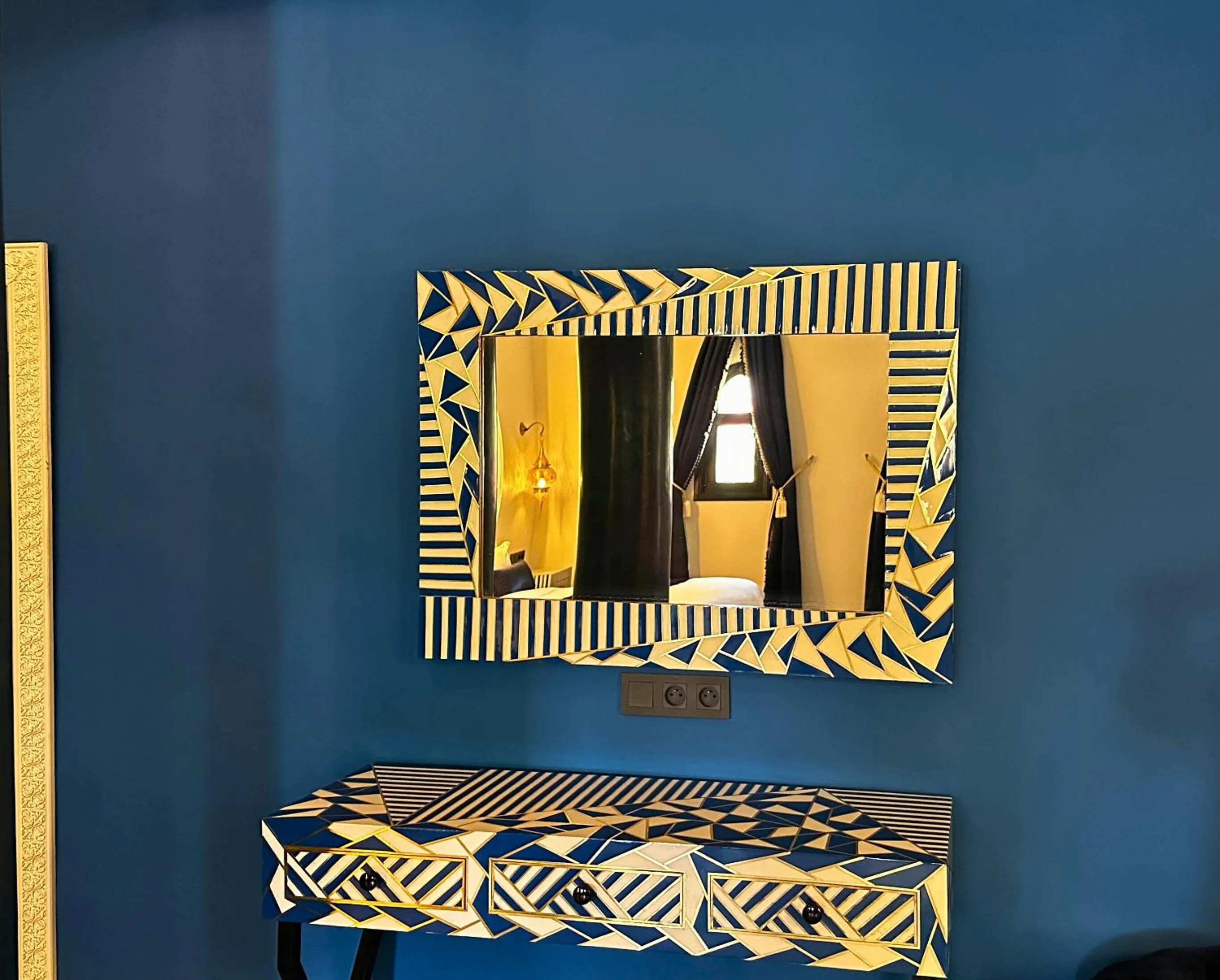 Decorative detail in Nomadz Palace