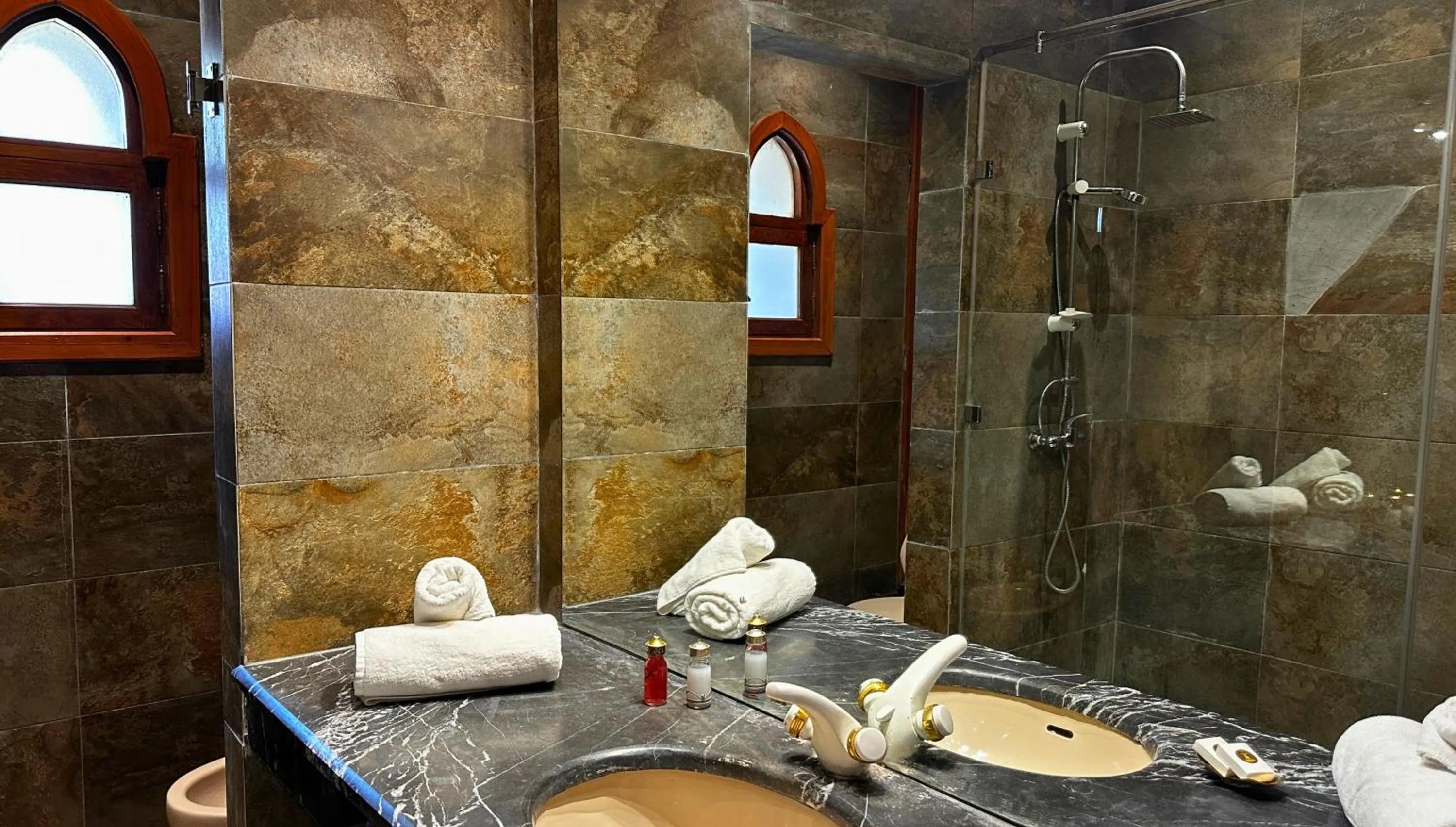 Bathroom in Nomadz Palace