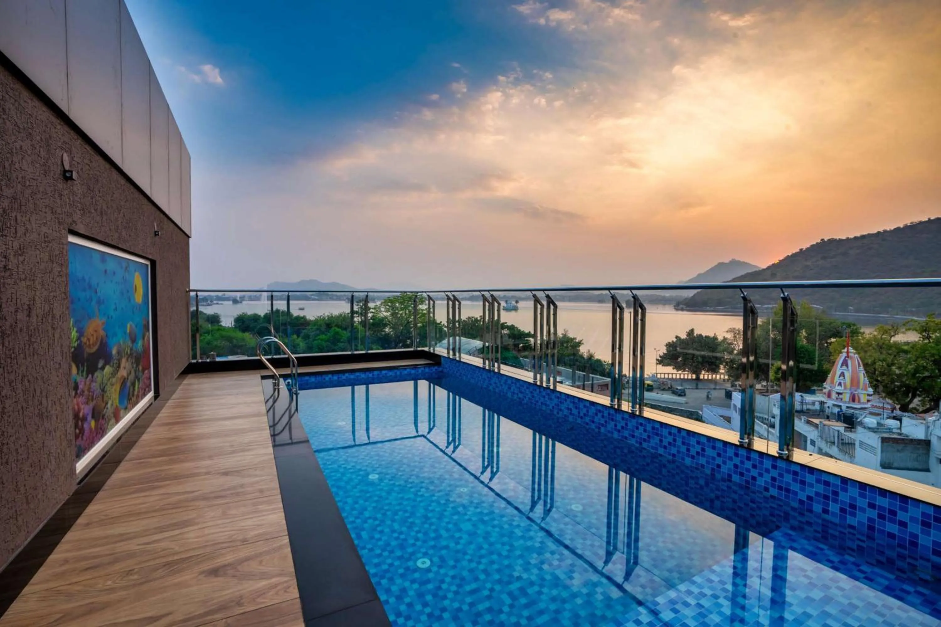 Swimming pool in The Grand Fateh