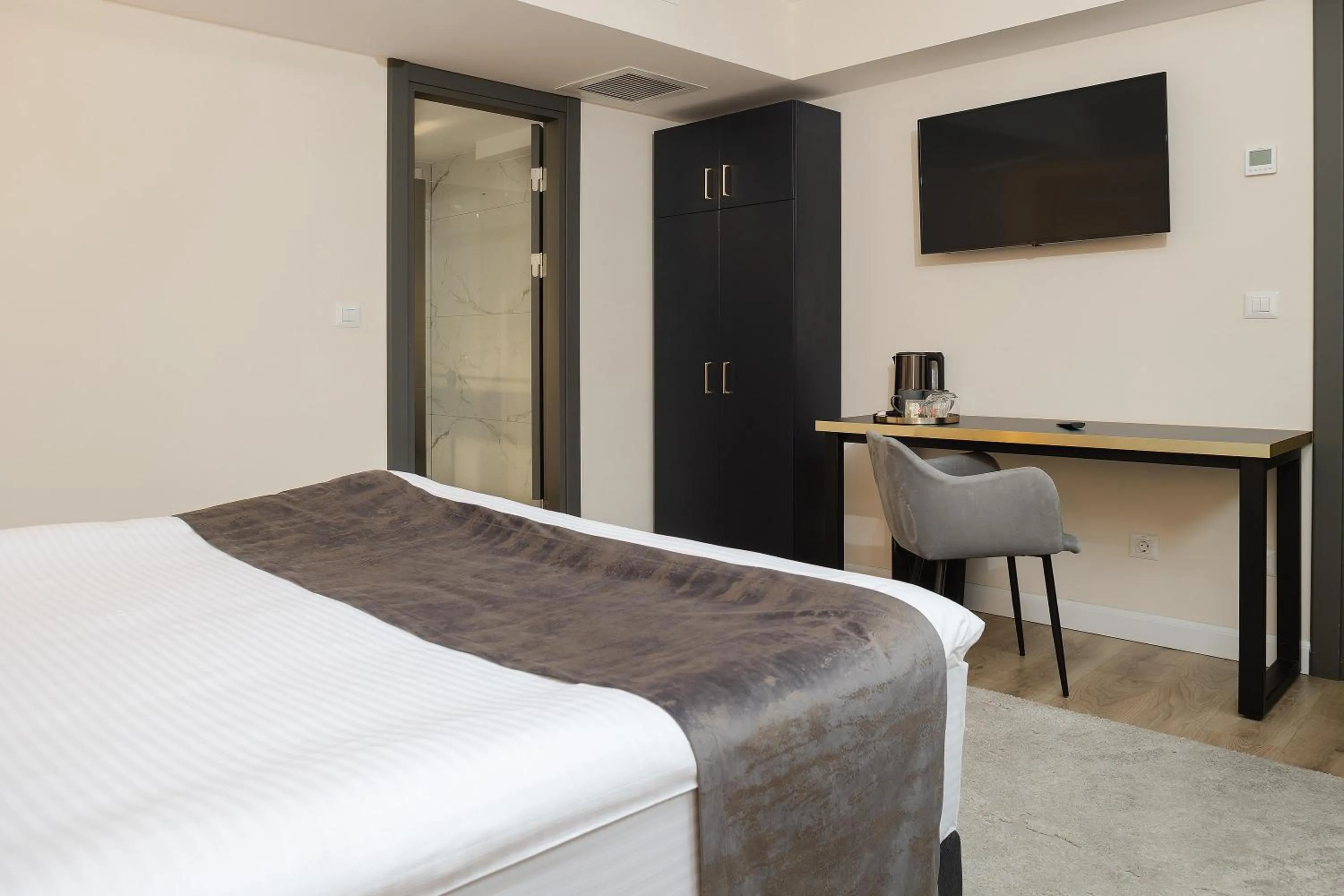 Photo of the whole room, Bed in Hotel Atria