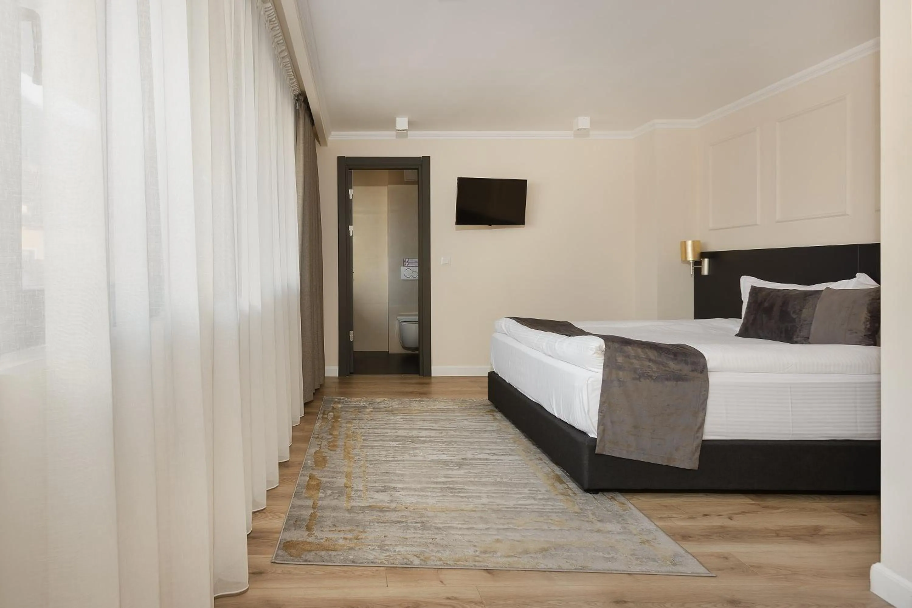 Photo of the whole room, Bed in Hotel Atria