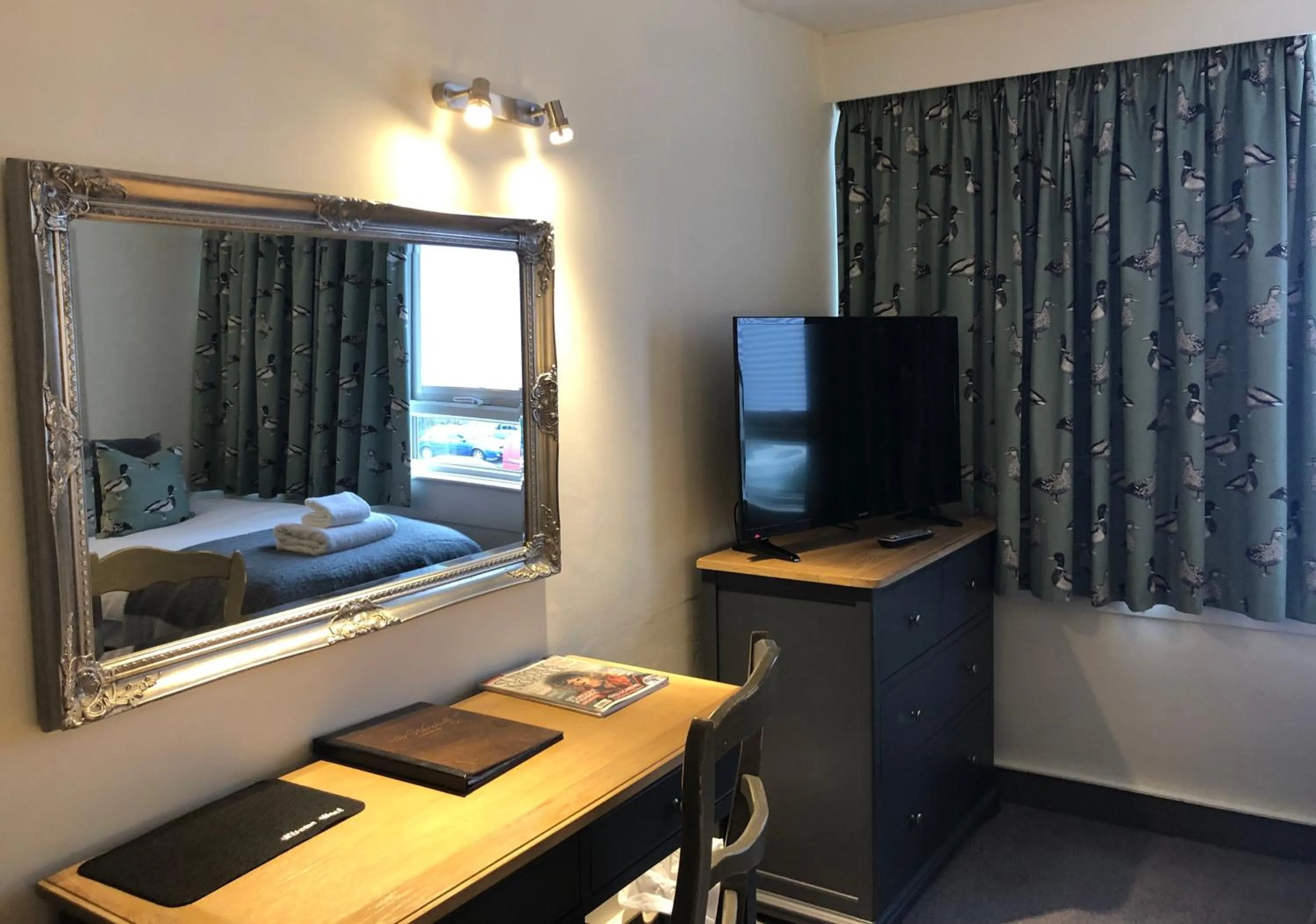 Bed in Hotel Wroxham