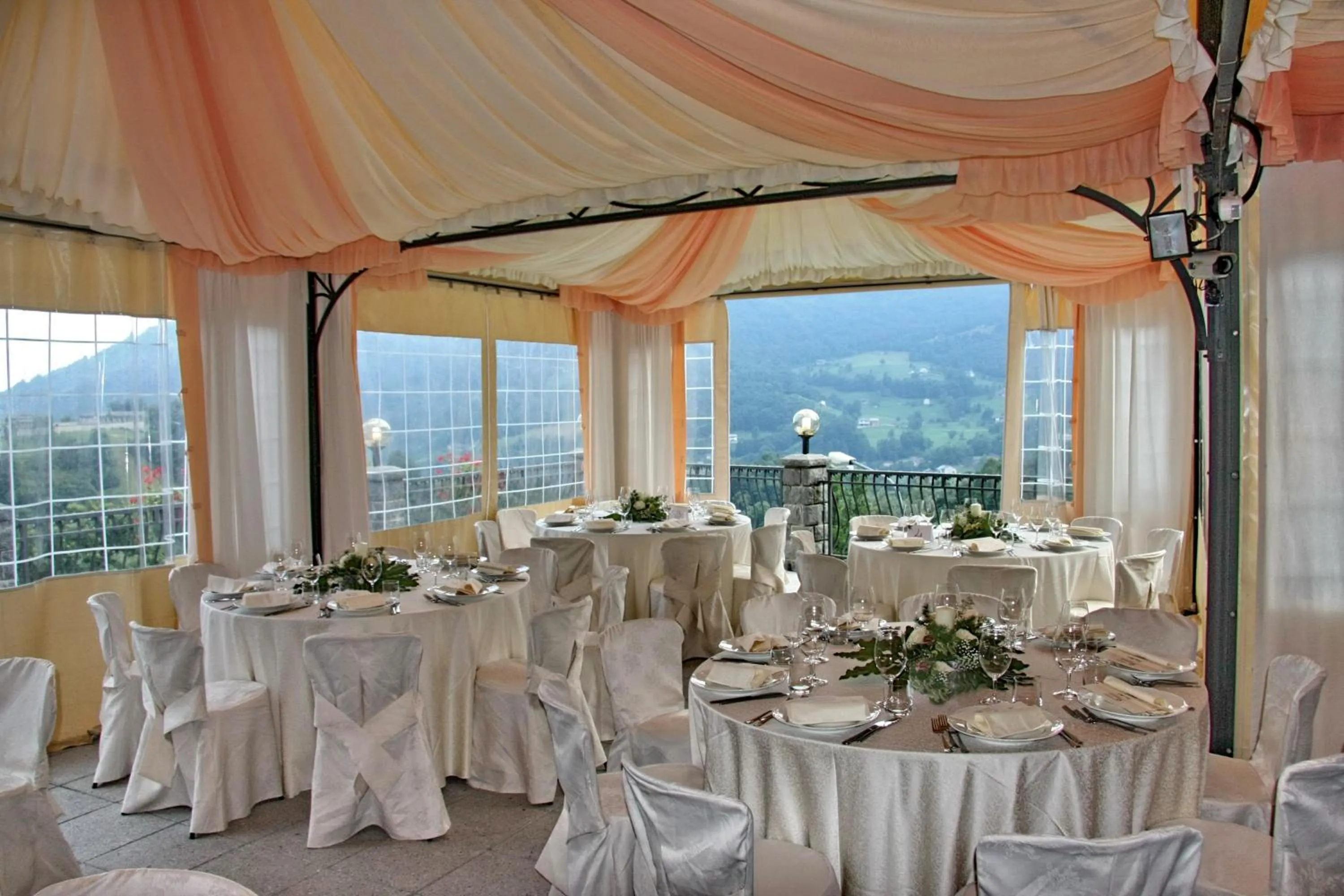 Banquet/Function facilities in Albergo Miniere