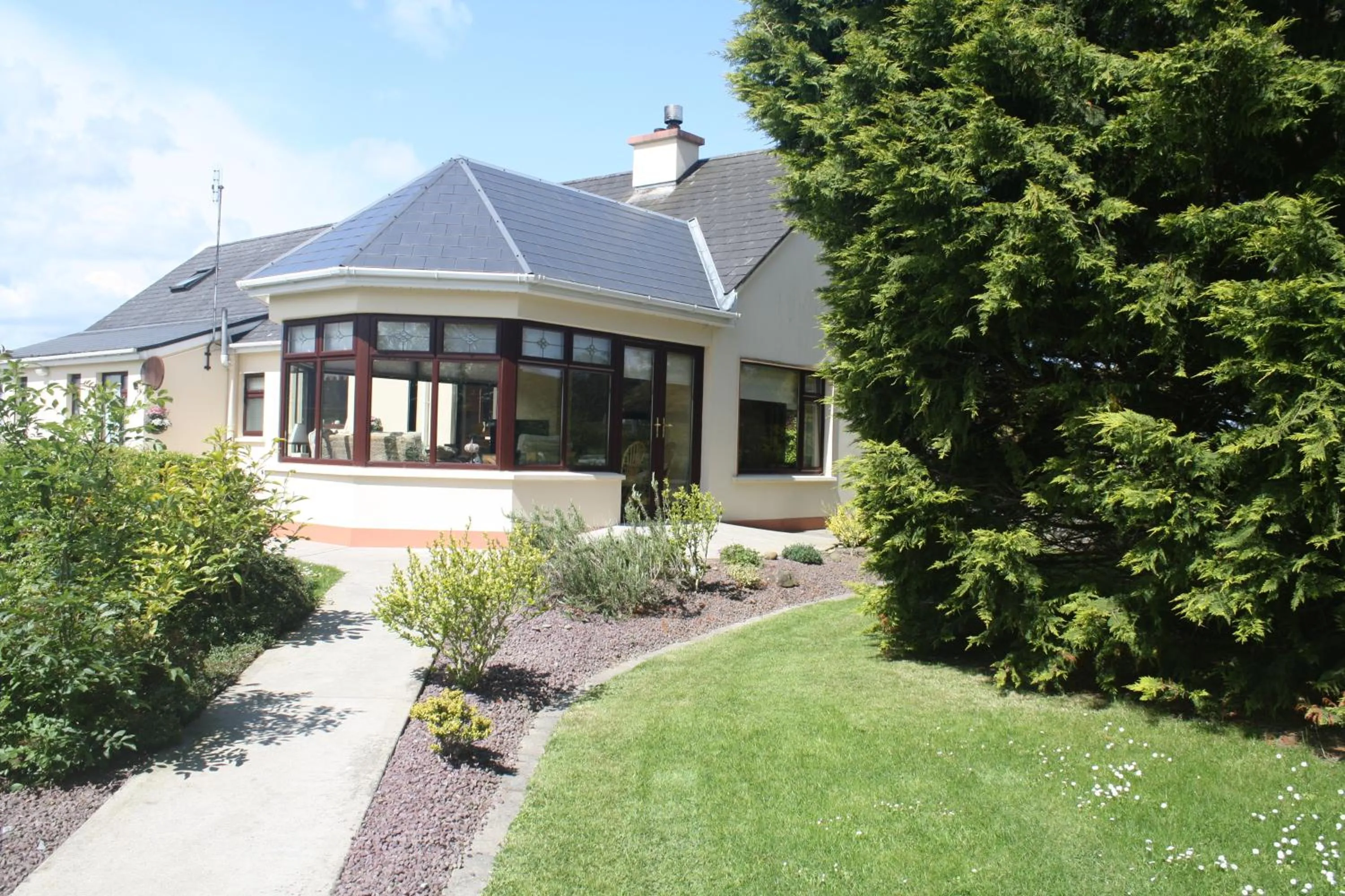 Facade/entrance in Palmgrove Bed & Breakfast
