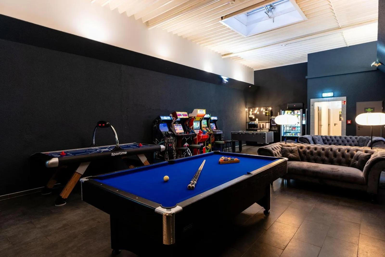 Billiard in Dream Factory by Hotel Bergheim
