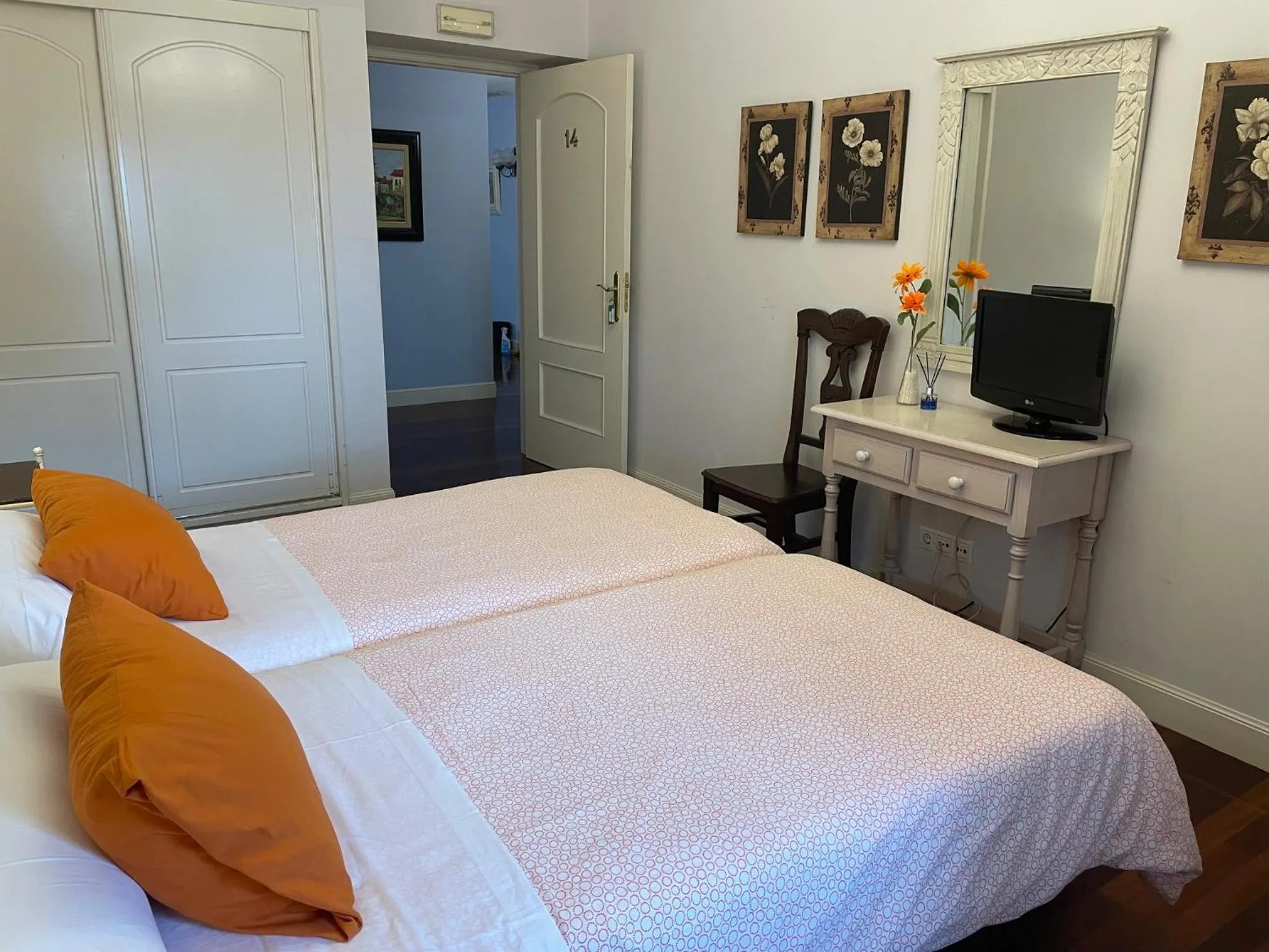 Bedroom, Bed in Hotel Kaia