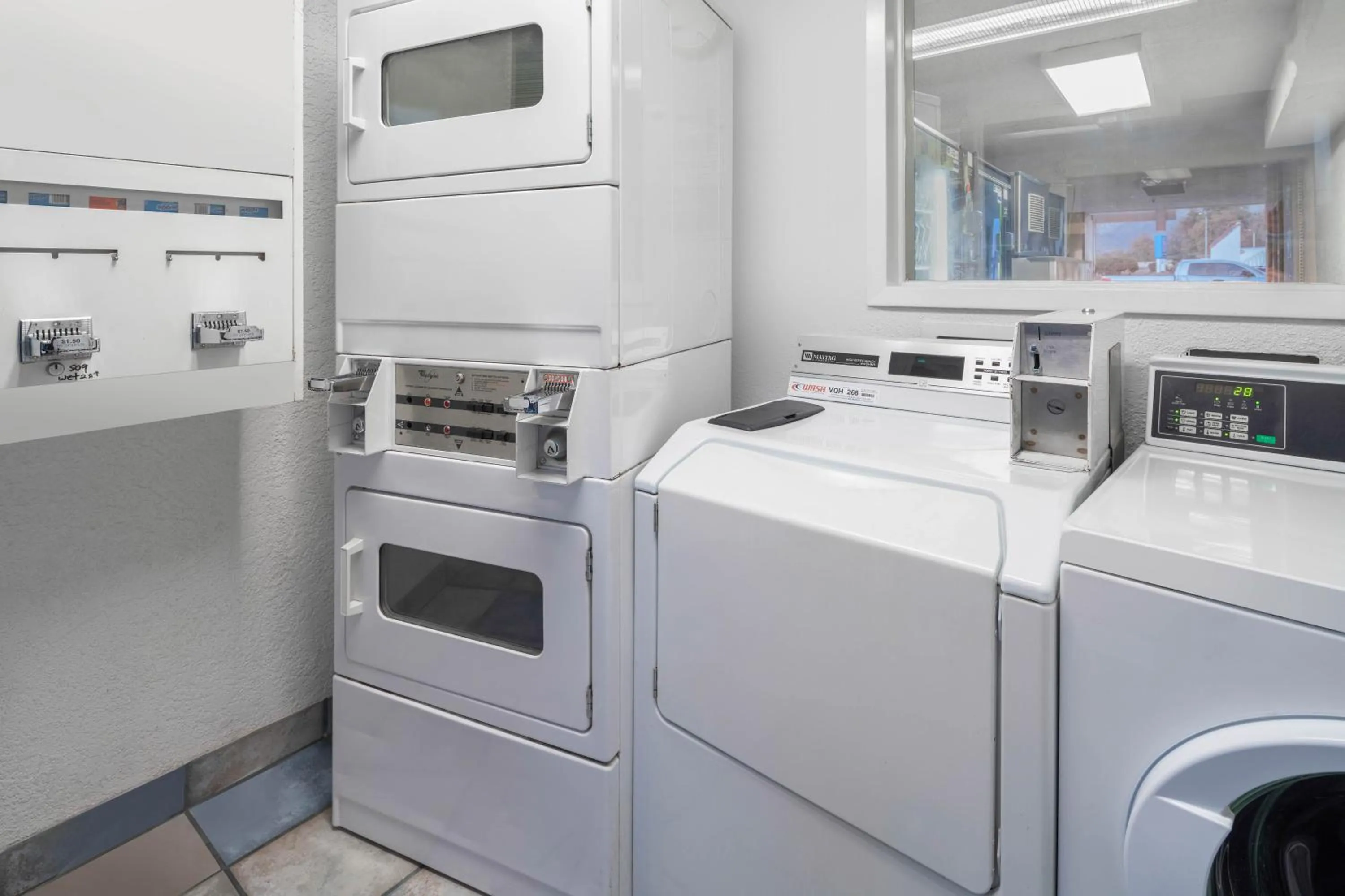 laundry in Studio 6 Suites Carpinteria, CA Santa Barbara South