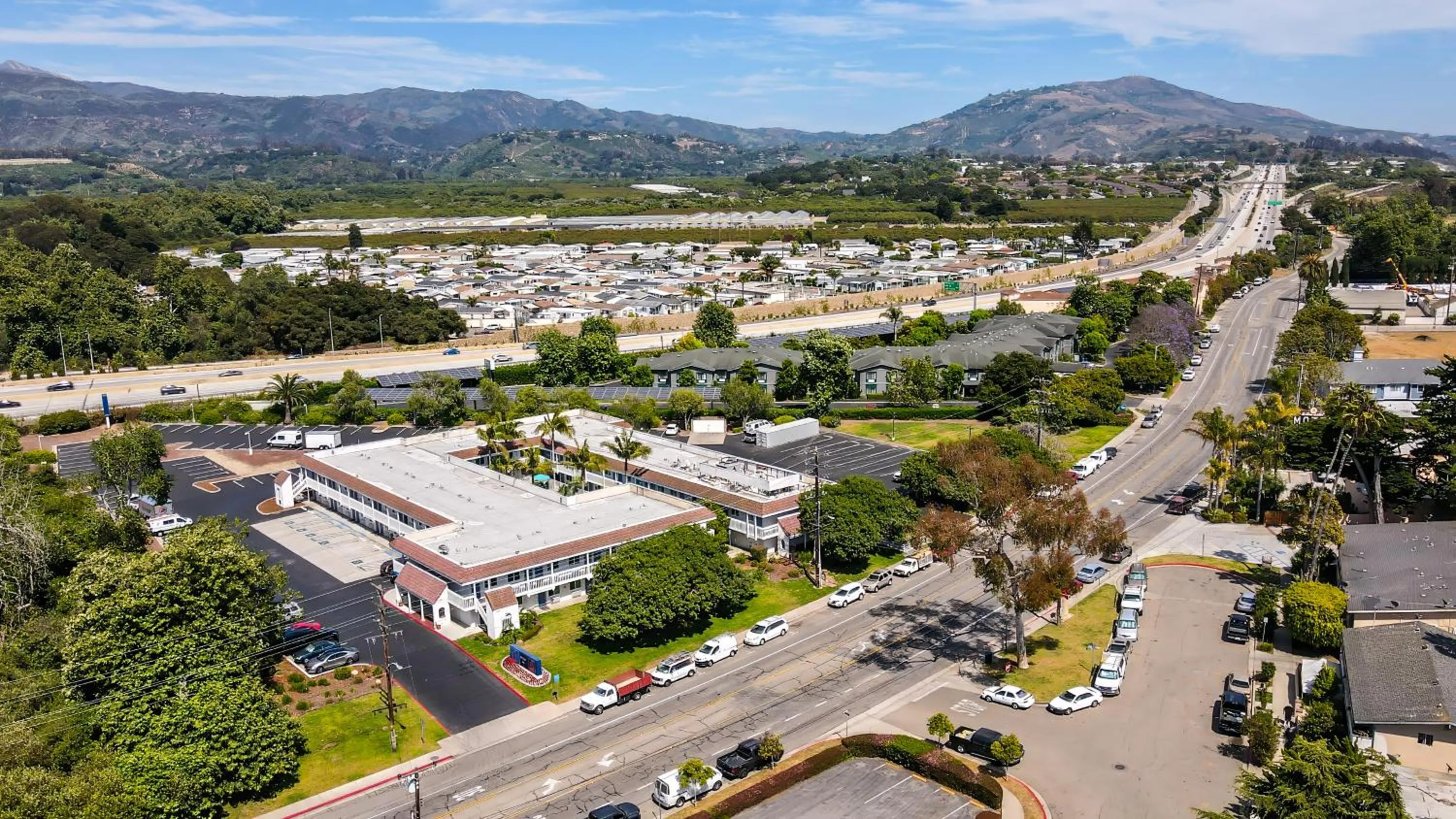 City view in Studio 6 Suites Carpinteria, CA Santa Barbara South