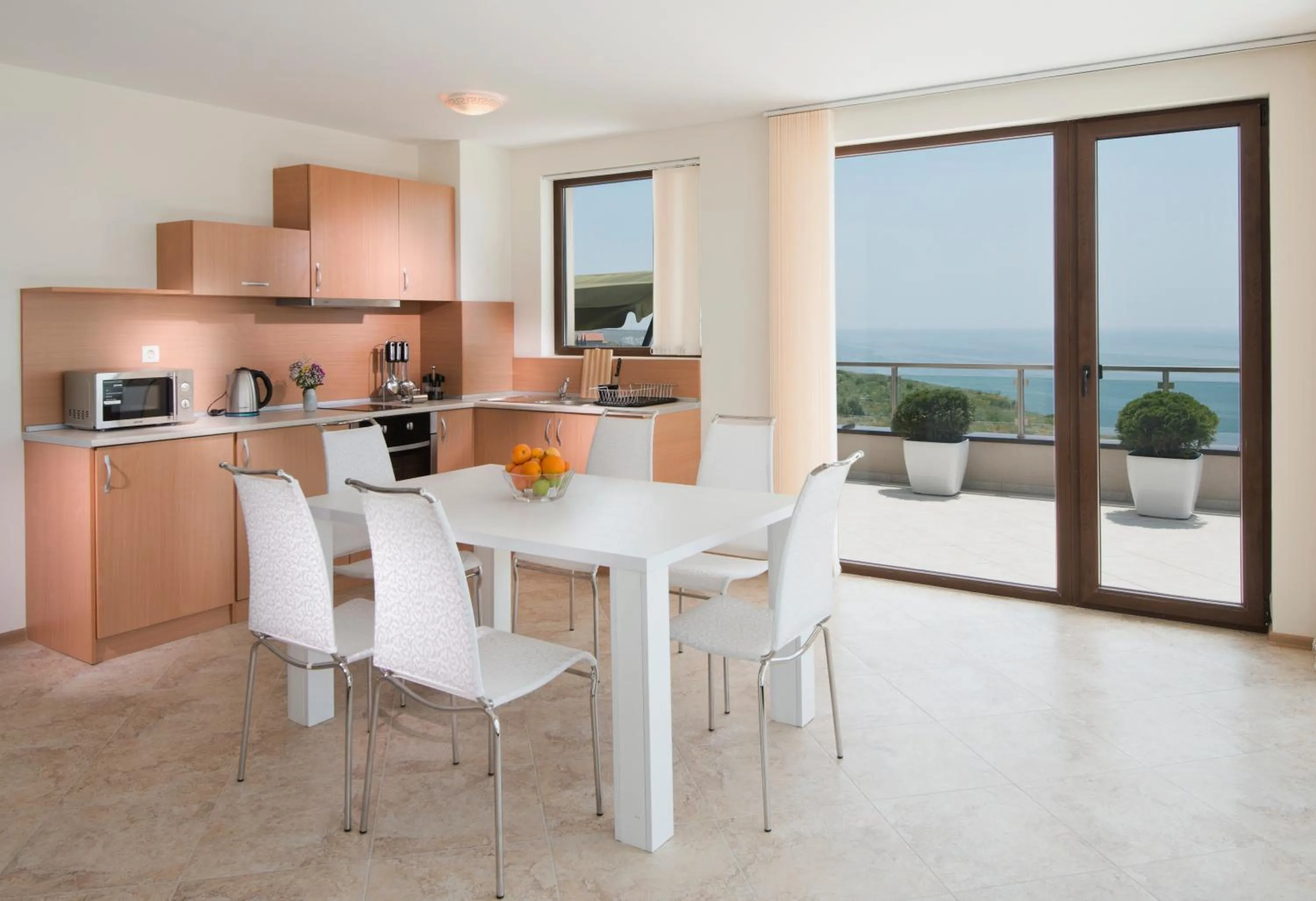 Kitchen or kitchenette in Calithea Complex