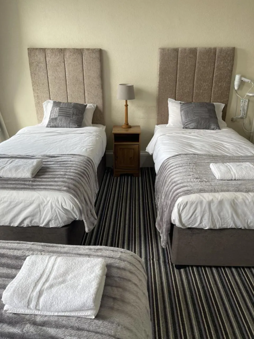 Bedroom, Bed in Edinburgh Rays Guest House