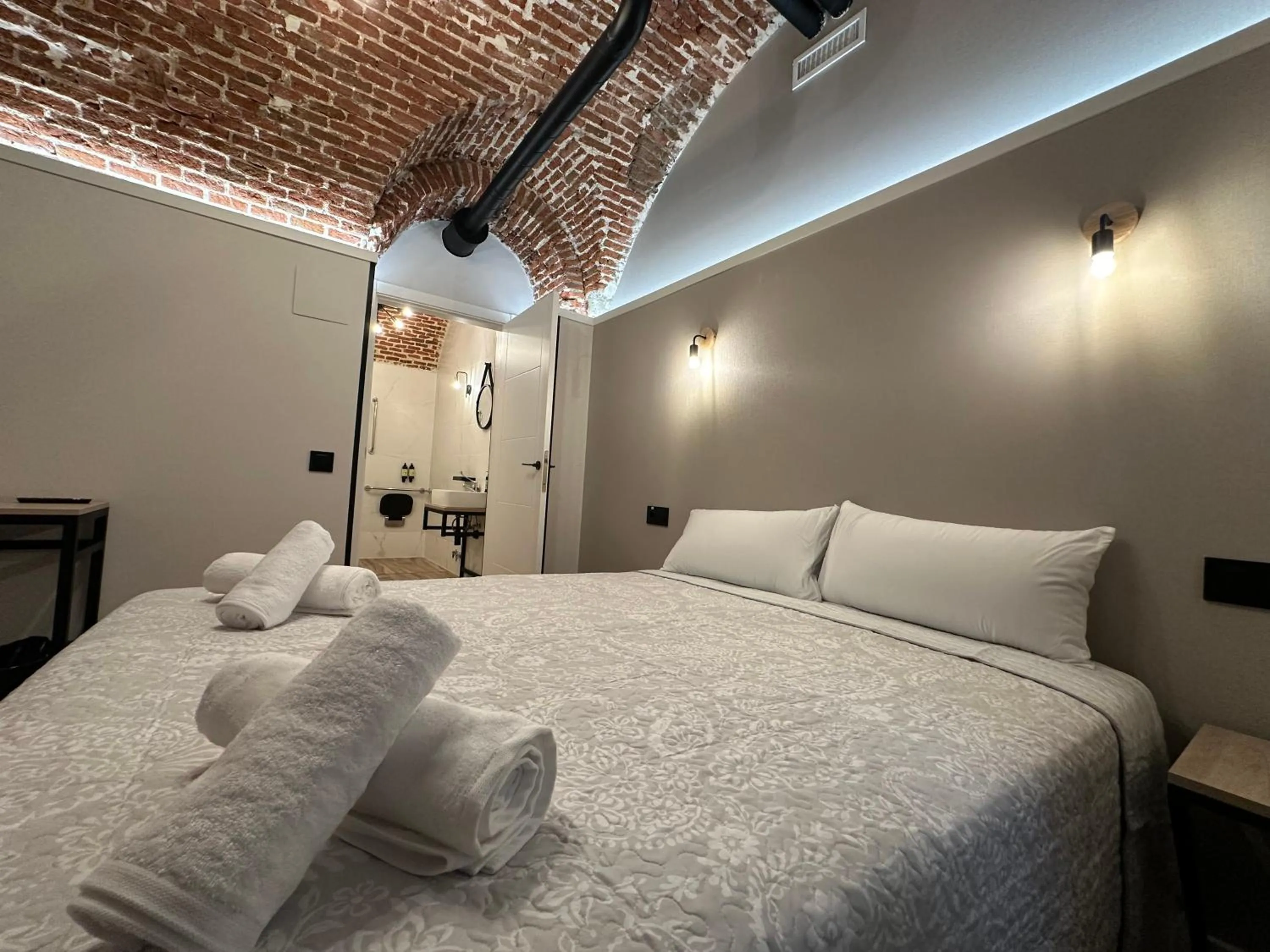 Bedroom, Bed in CC Opera Suites