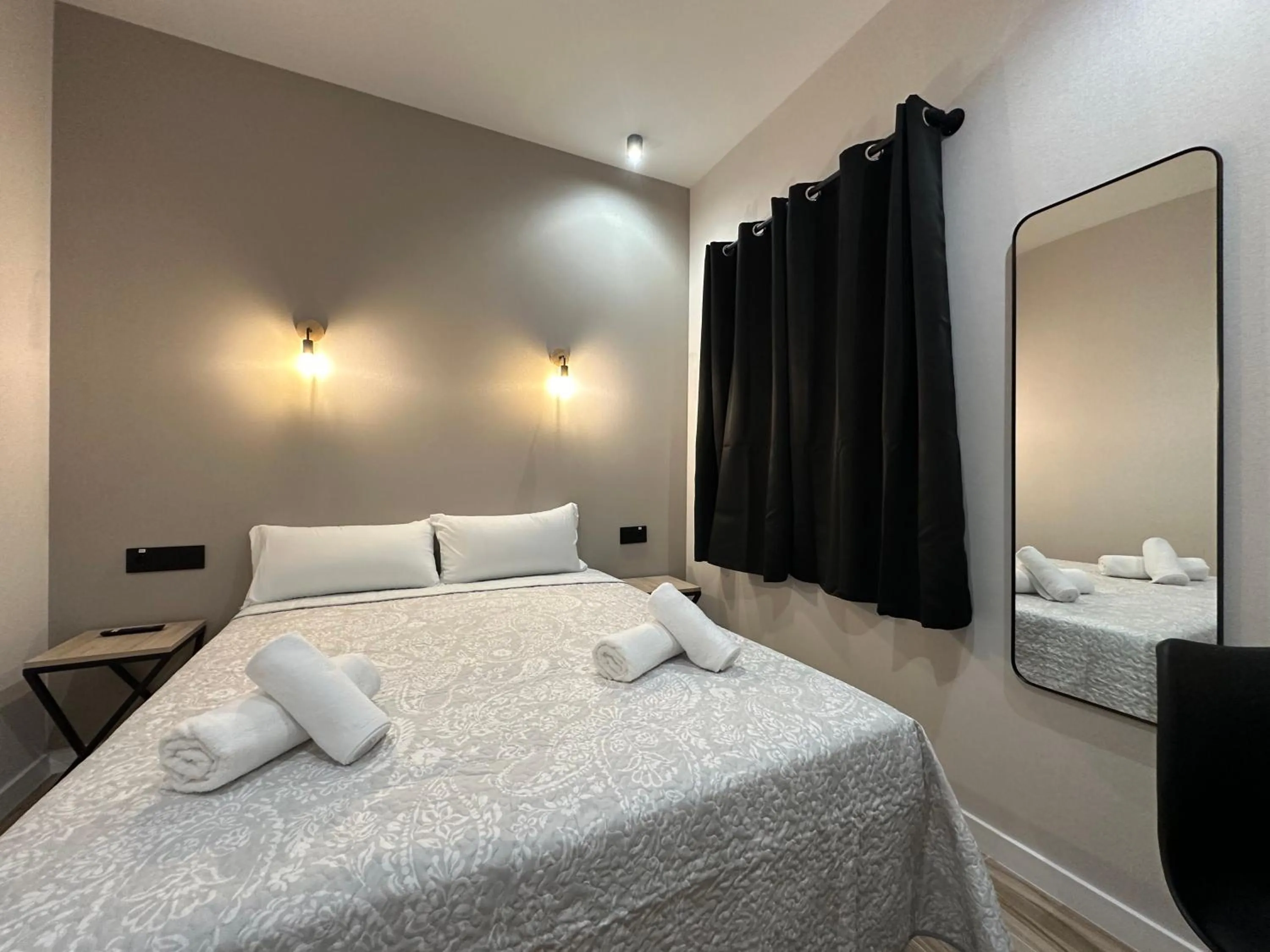 Bedroom, Bed in CC Opera Suites