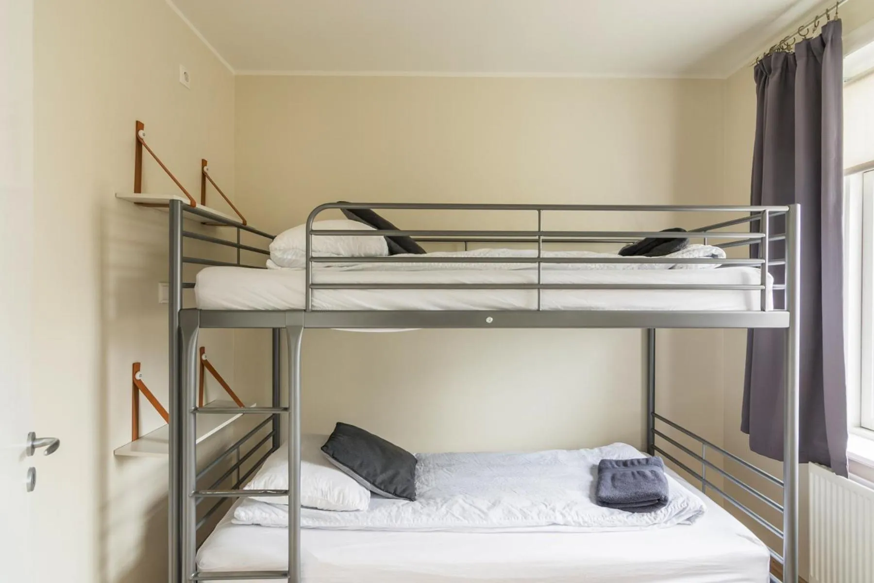 Bedroom, Bed in Acco Town Square Apartments