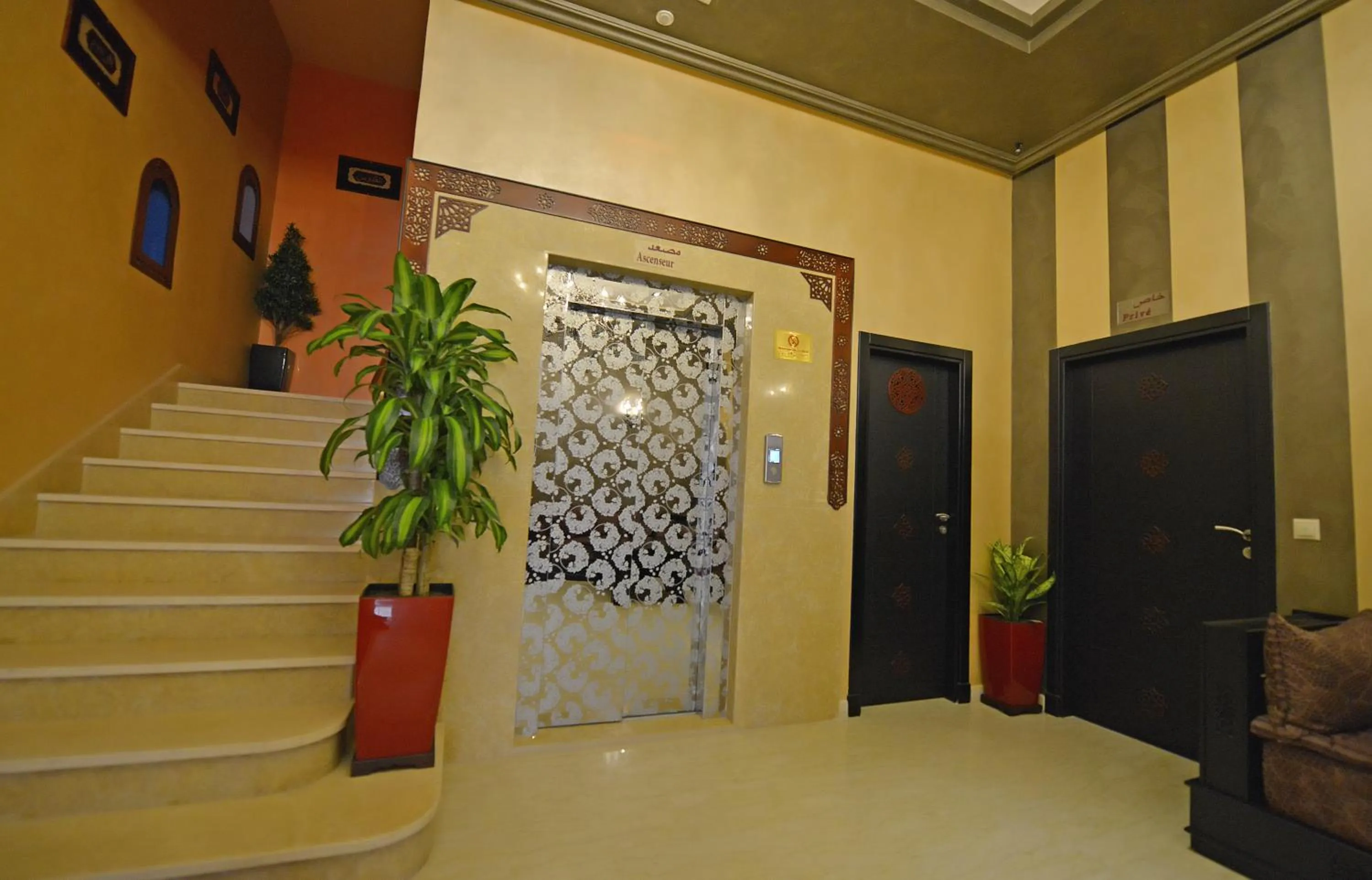 Property building in Hôtel Suite Martil