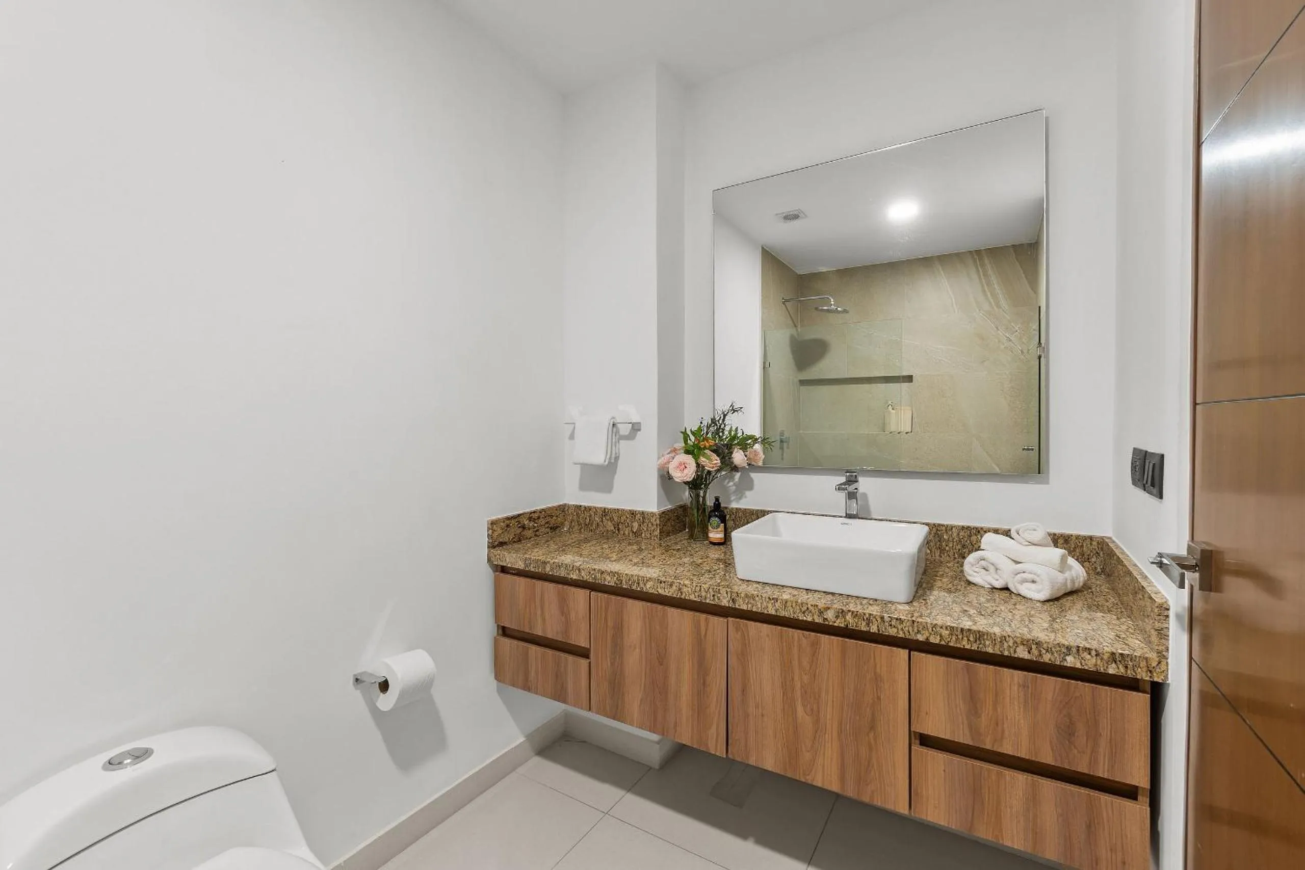 Toilet in Monyxbnb at Zoho Skies