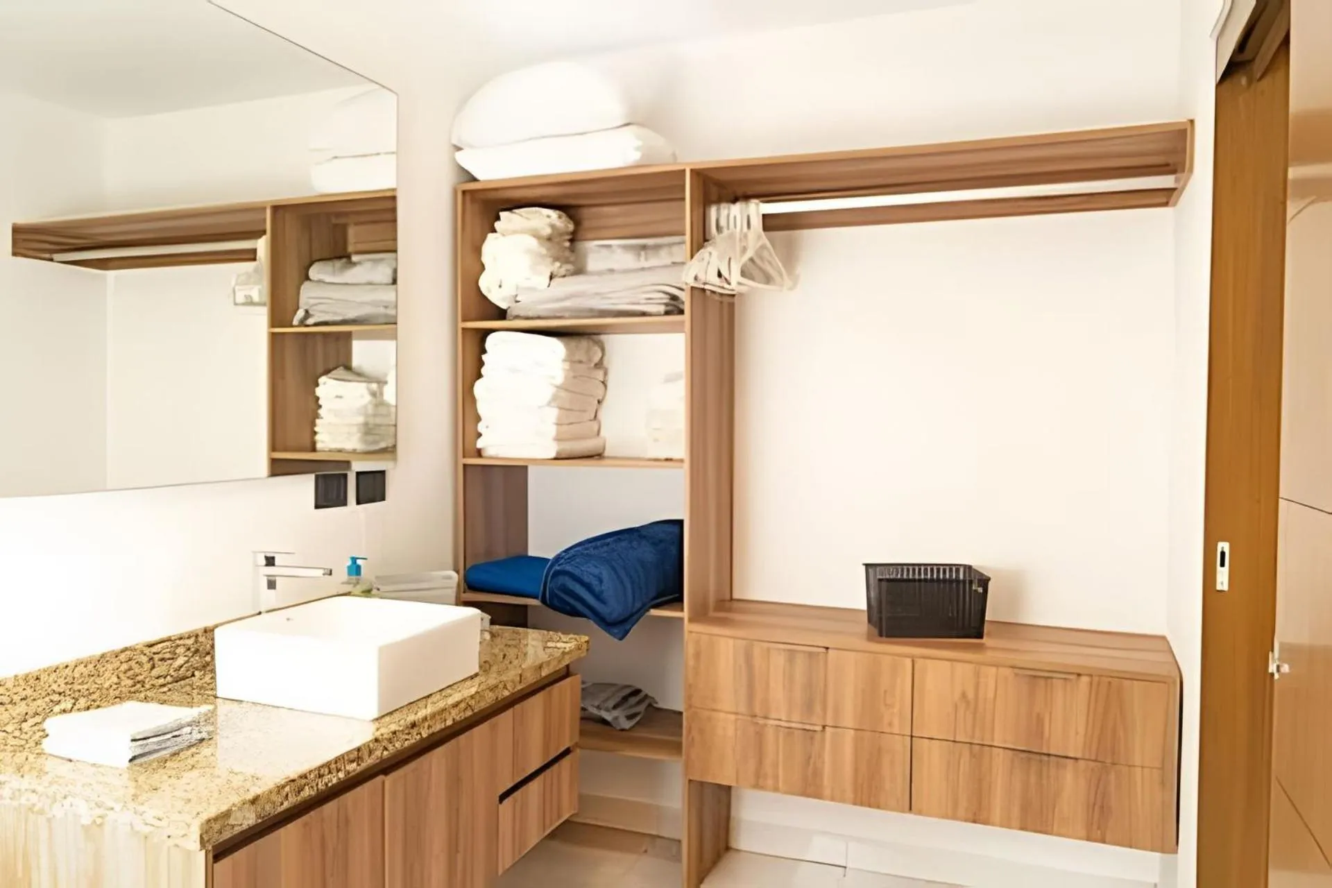 Bathroom in Monyxbnb at Zoho Skies