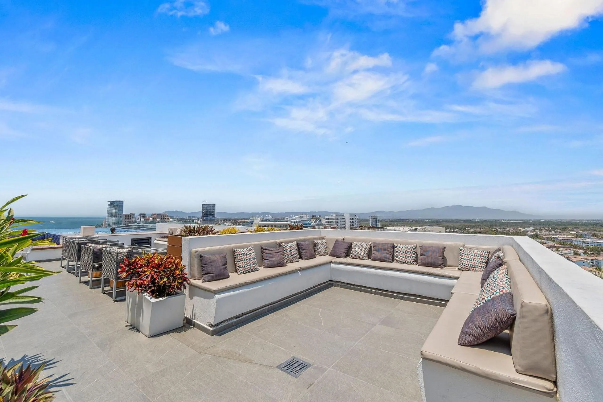 Balcony/Terrace in Monyxbnb at Zoho Skies