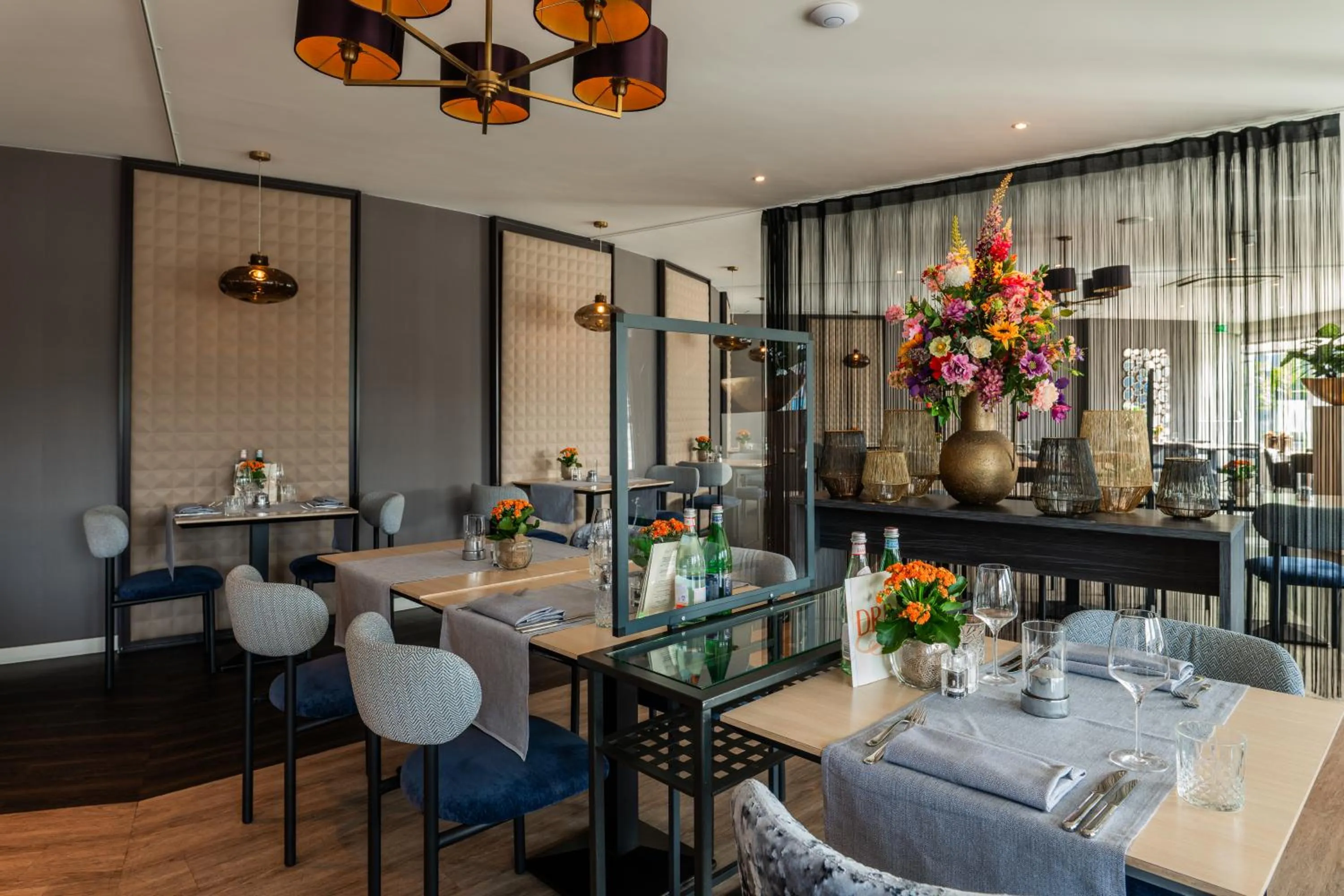 Restaurant/places to eat in Tulip Inn Leiden Centre