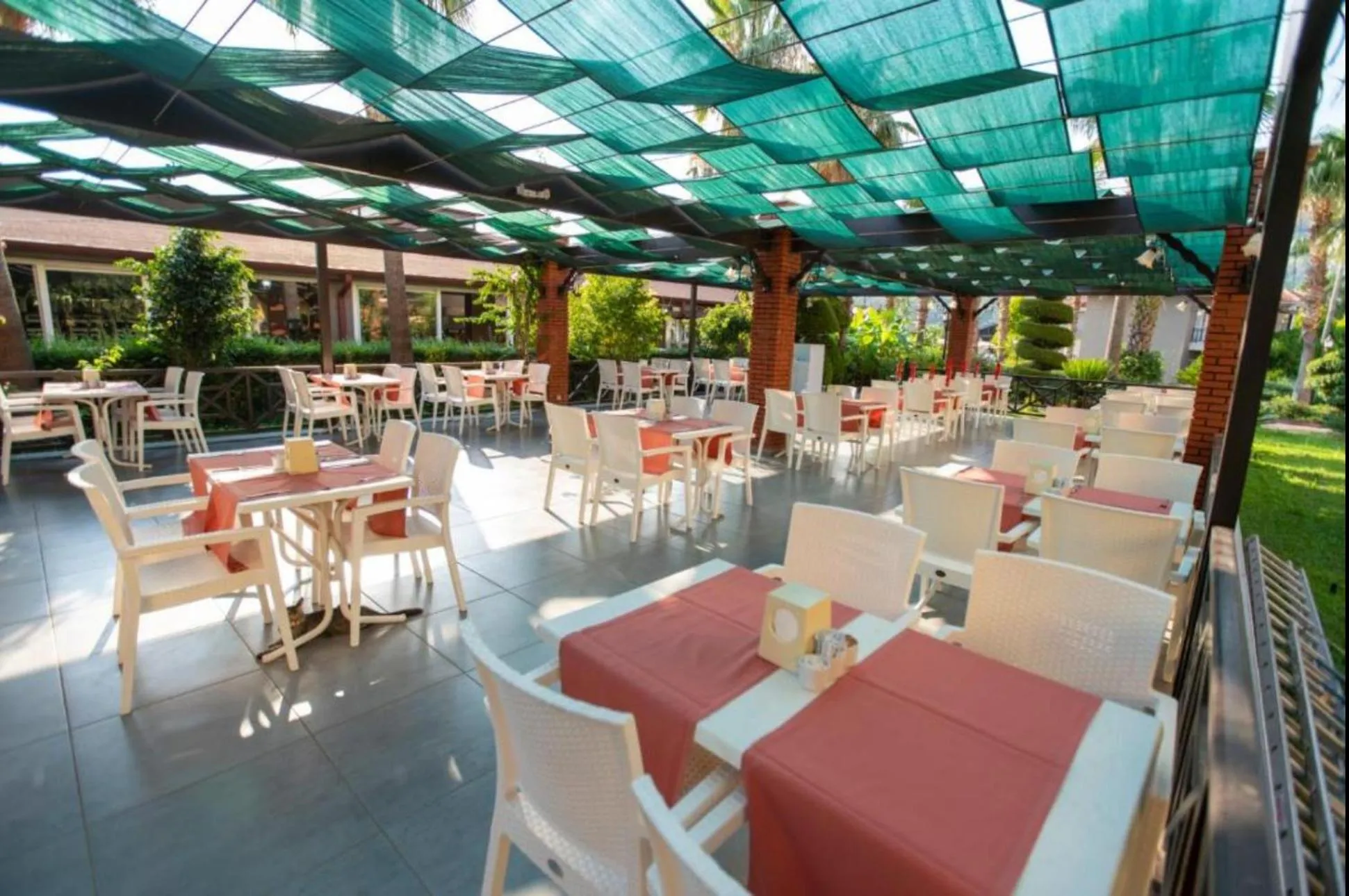 Restaurant/places to eat in MIR'AMOR GARDEN Resort Hotel-ALL INCLUSIVE