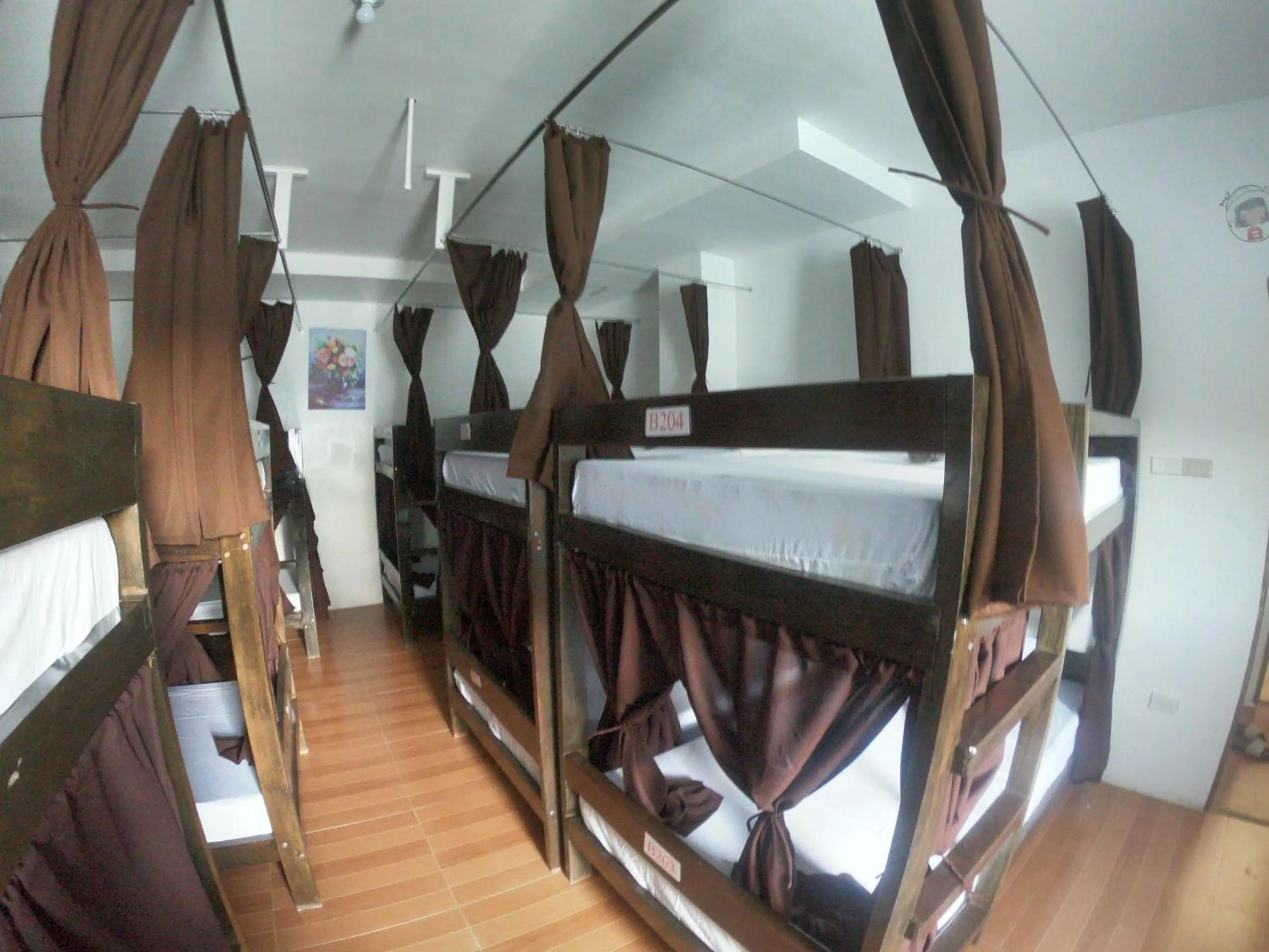 bunk bed, Bed in Alec Lodge