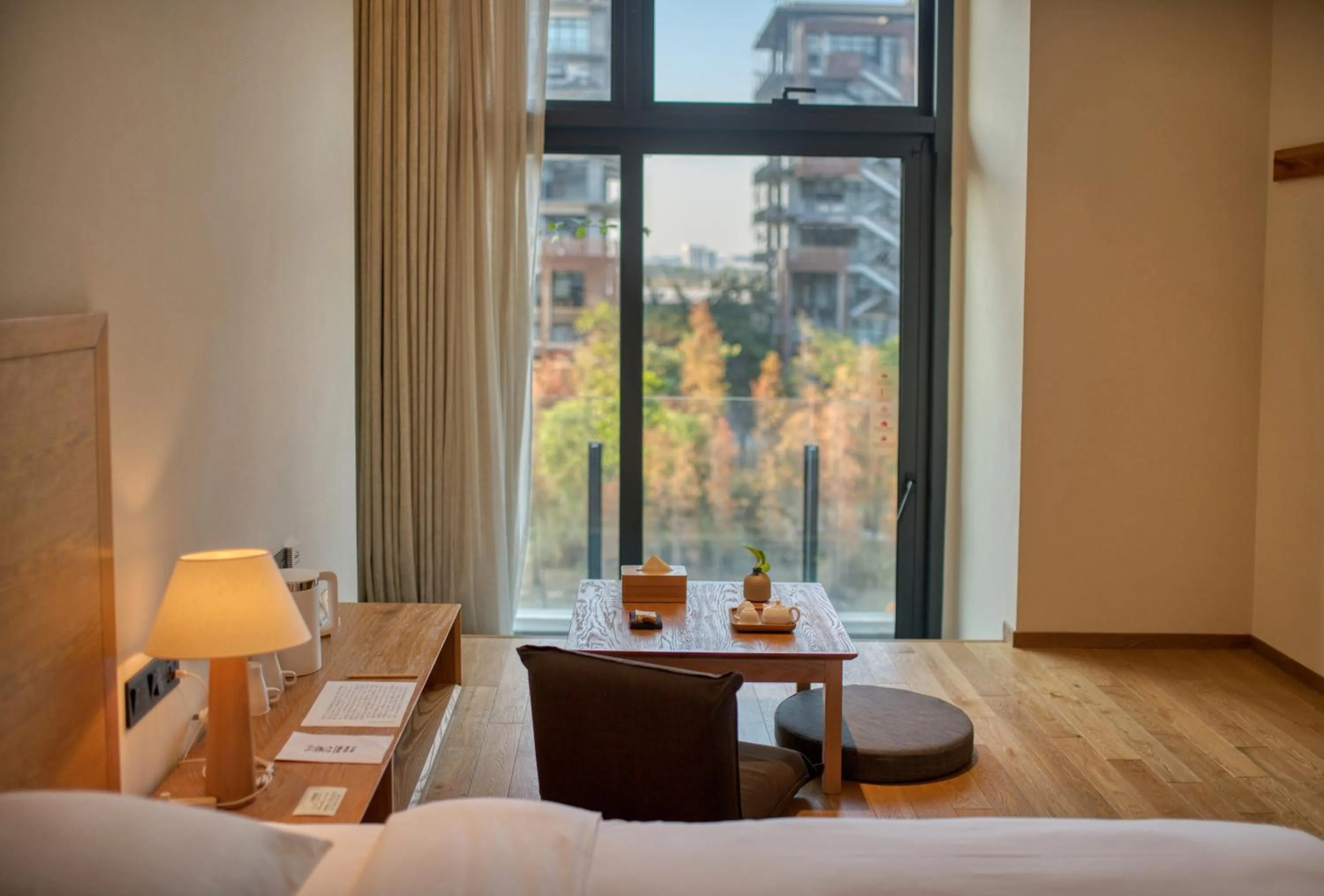 Property building, Bed in Taihua Wutong Hotel