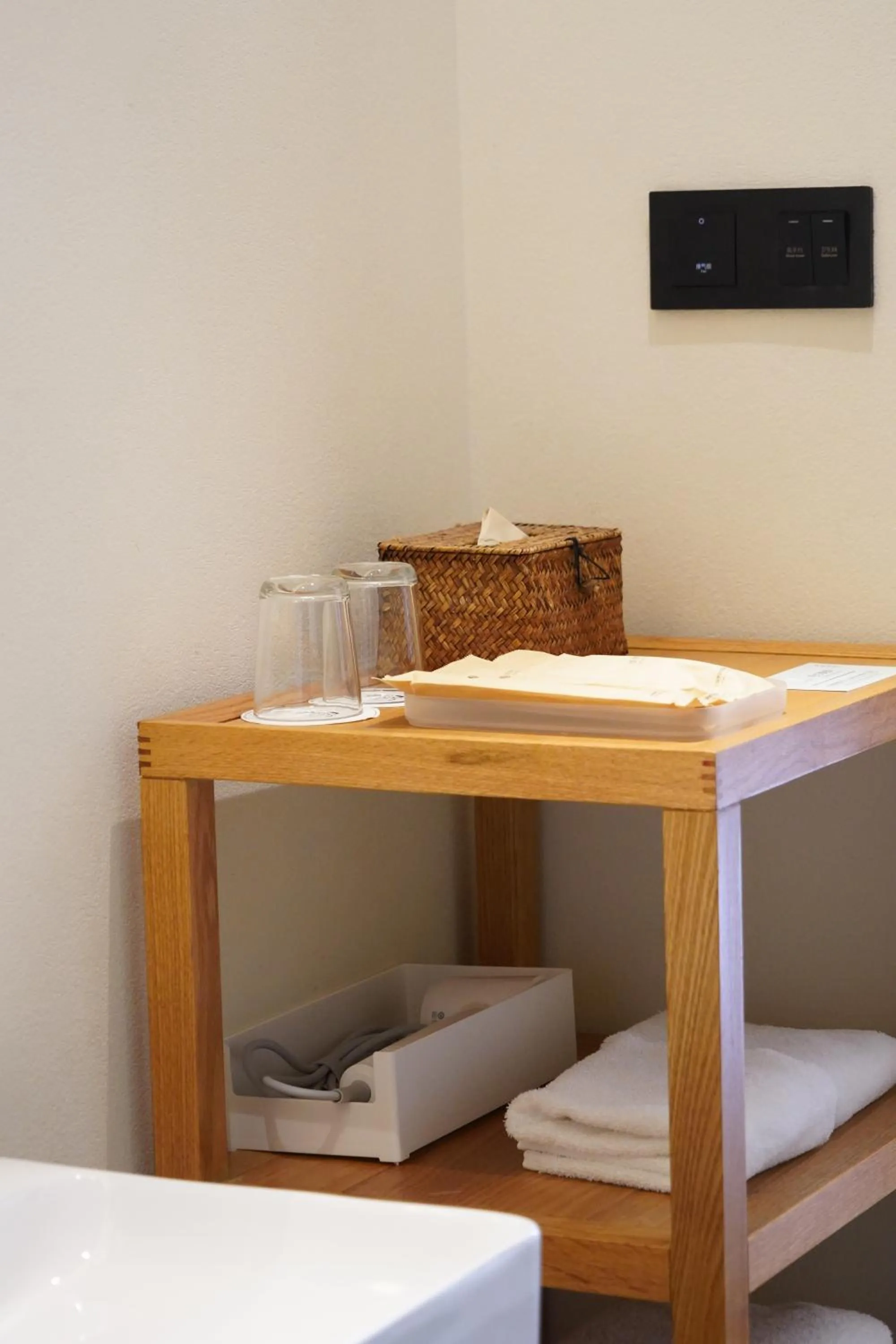 towels, Bed in Taihua Wutong Hotel