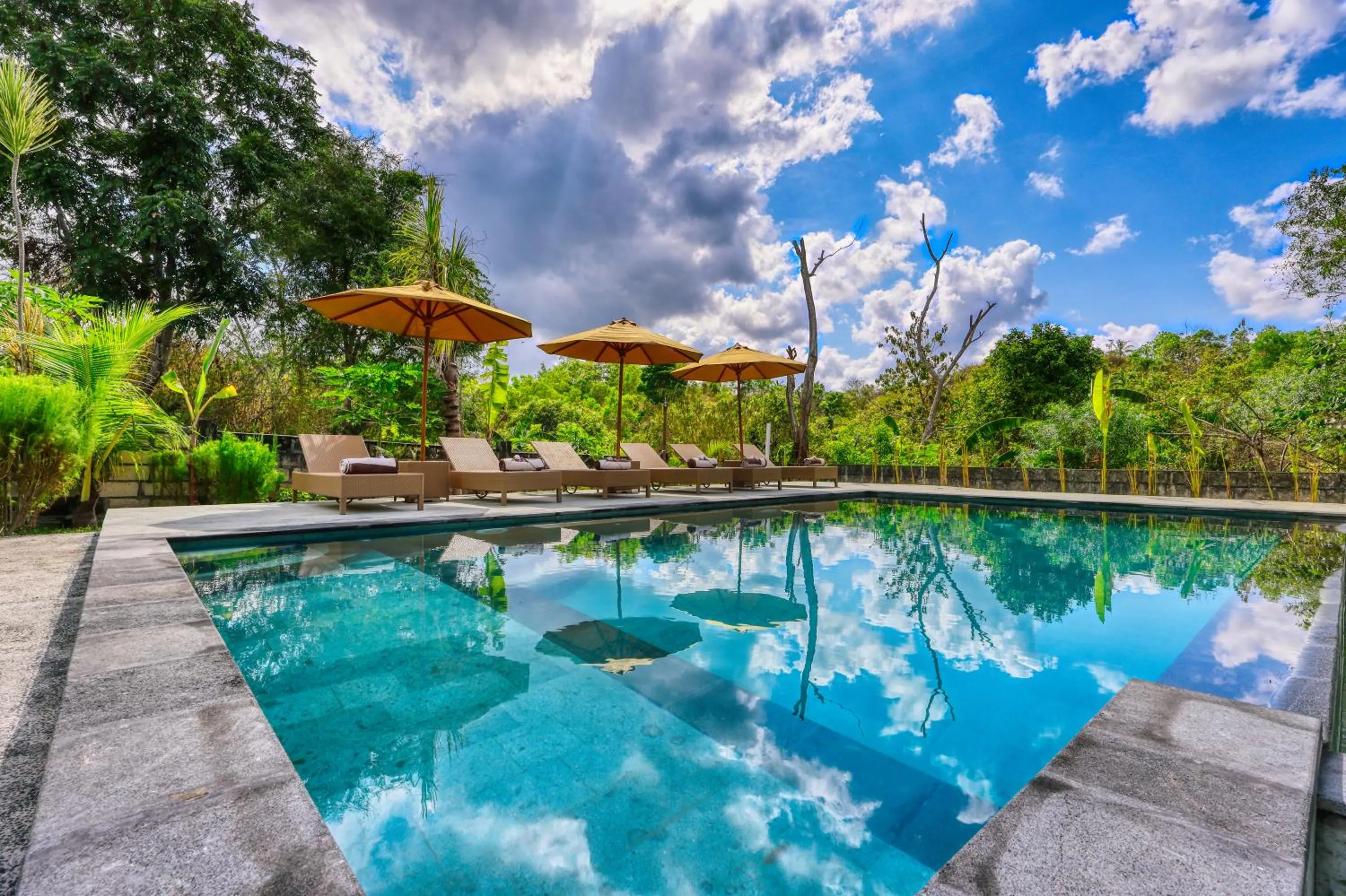 Swimming pool in Gati Cottage
