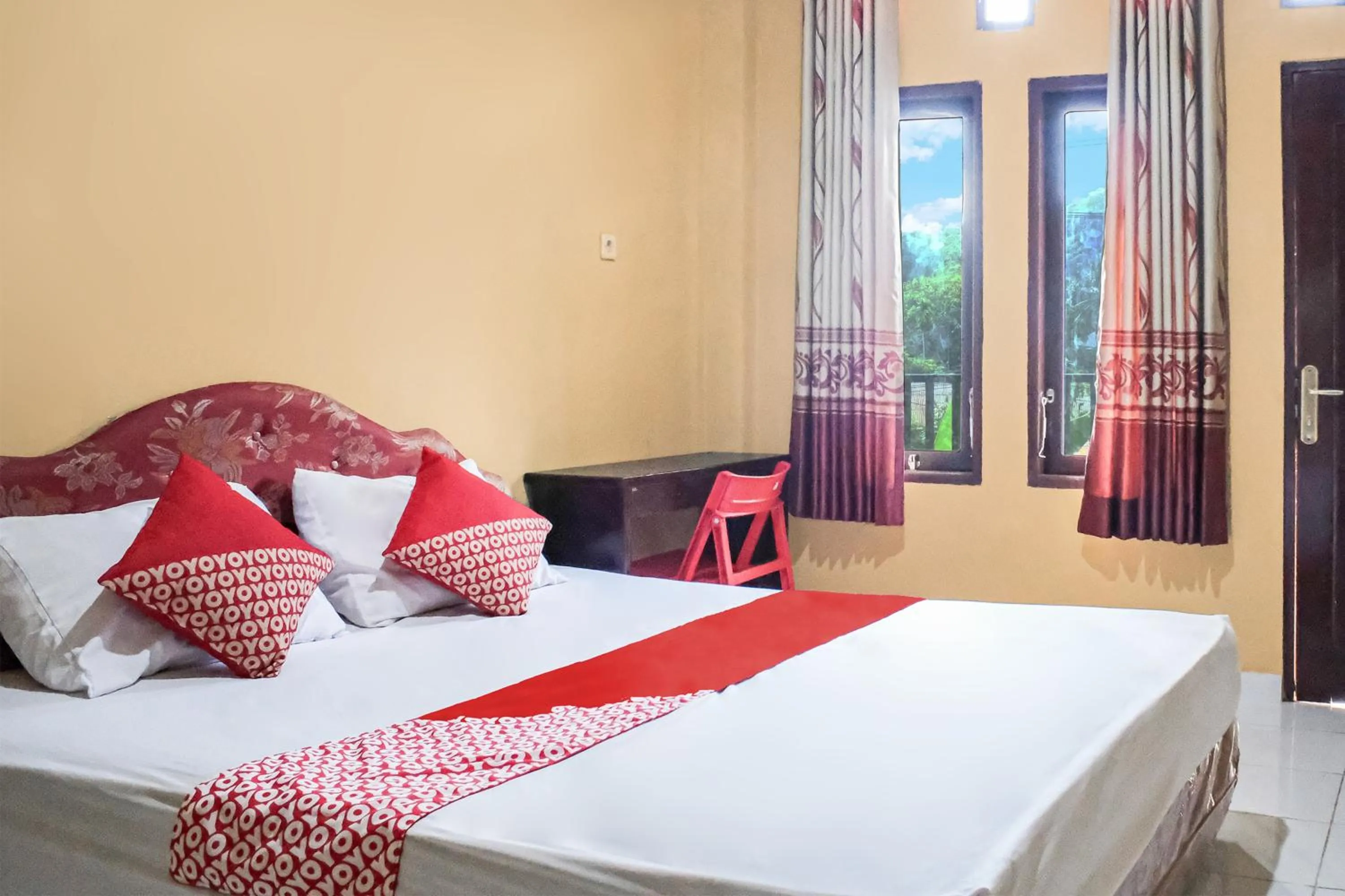 Bedroom, Bed in OYO 93332 Kharis Home Stay