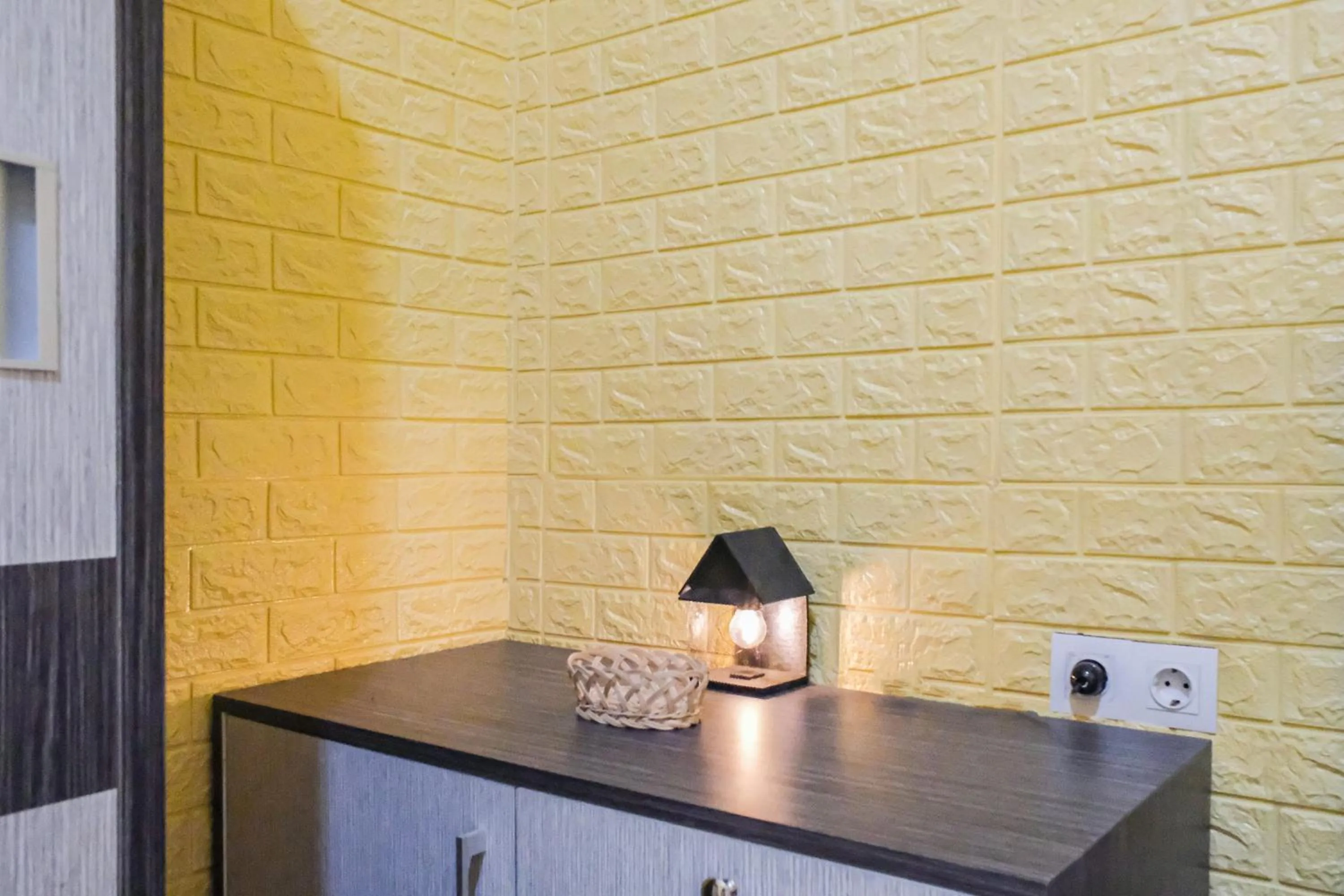 Bedroom in OYO 93333 Rama Home Stay