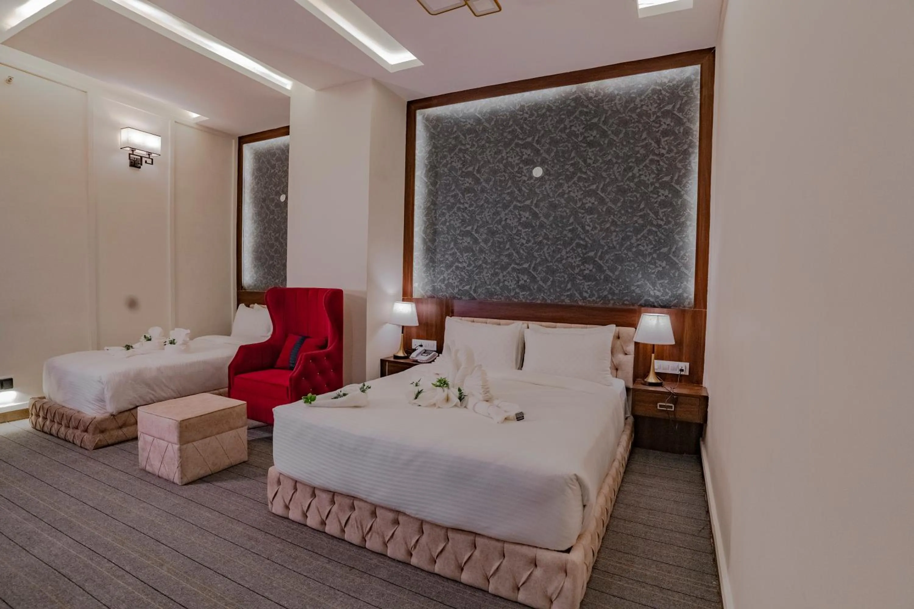 Bedroom, Bed in Essotto Recreation Hub