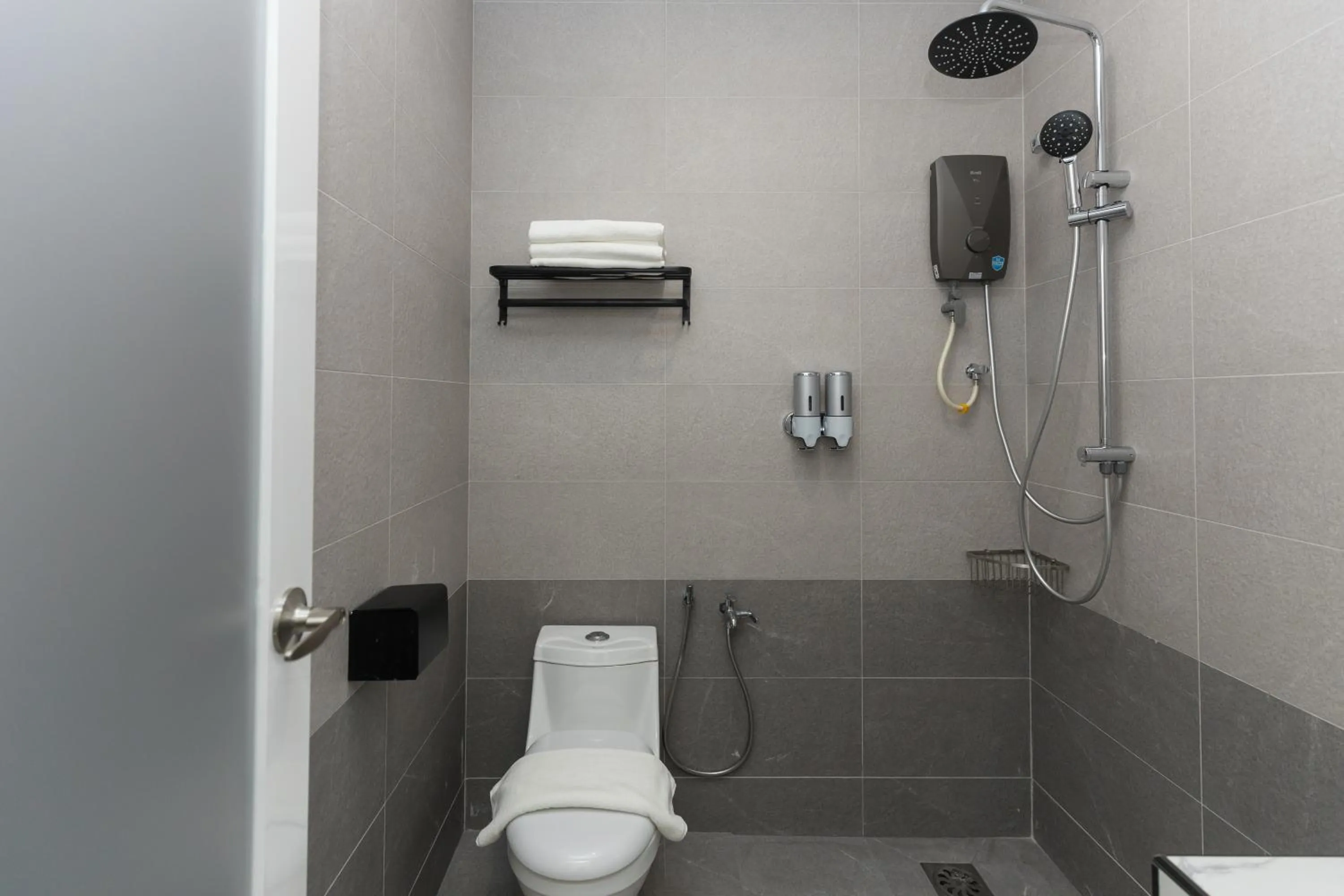 Toilet in Hotel Luma Senawang