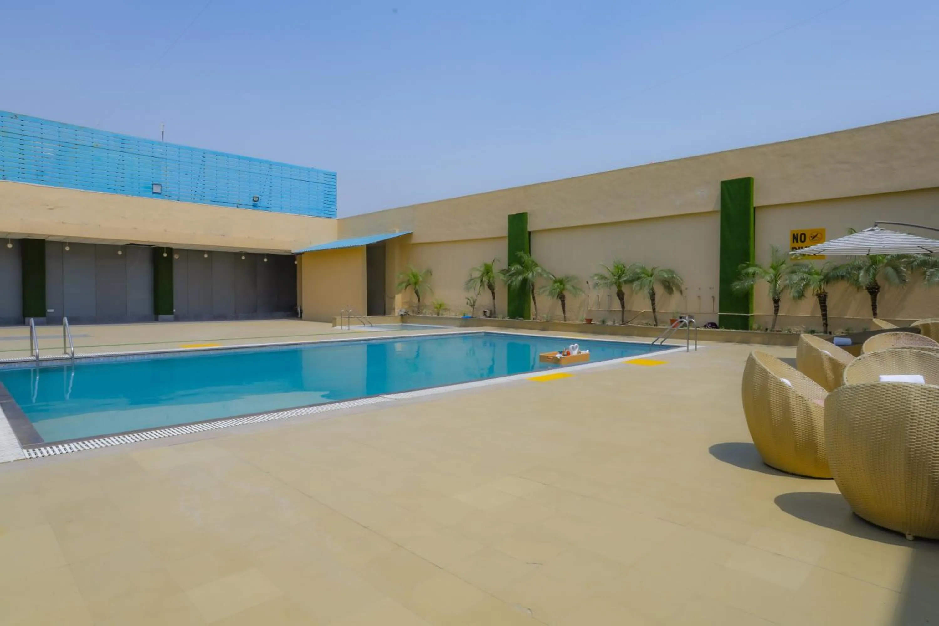 Swimming pool in The Conway