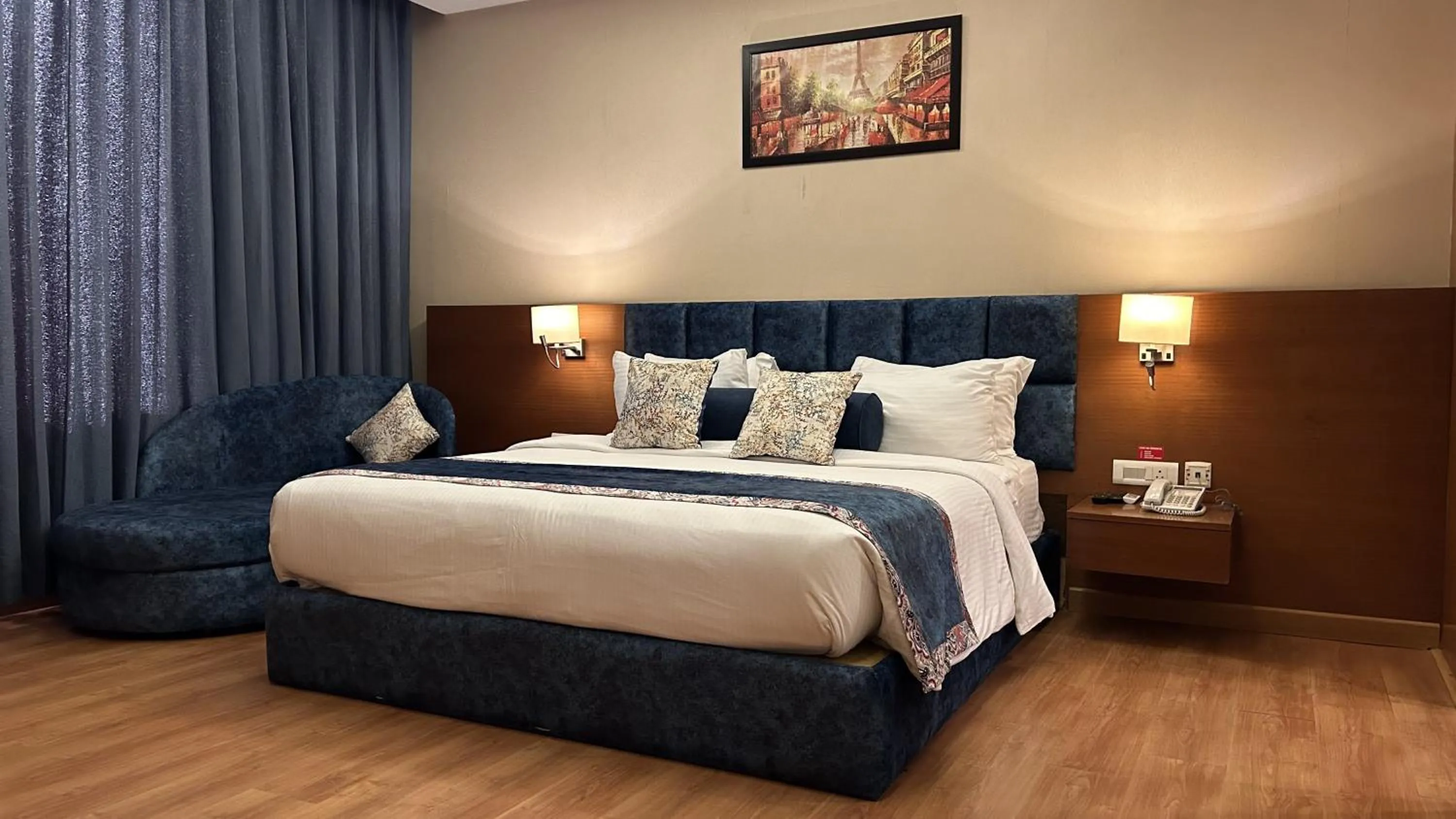 Bedroom, Bed in The Conway