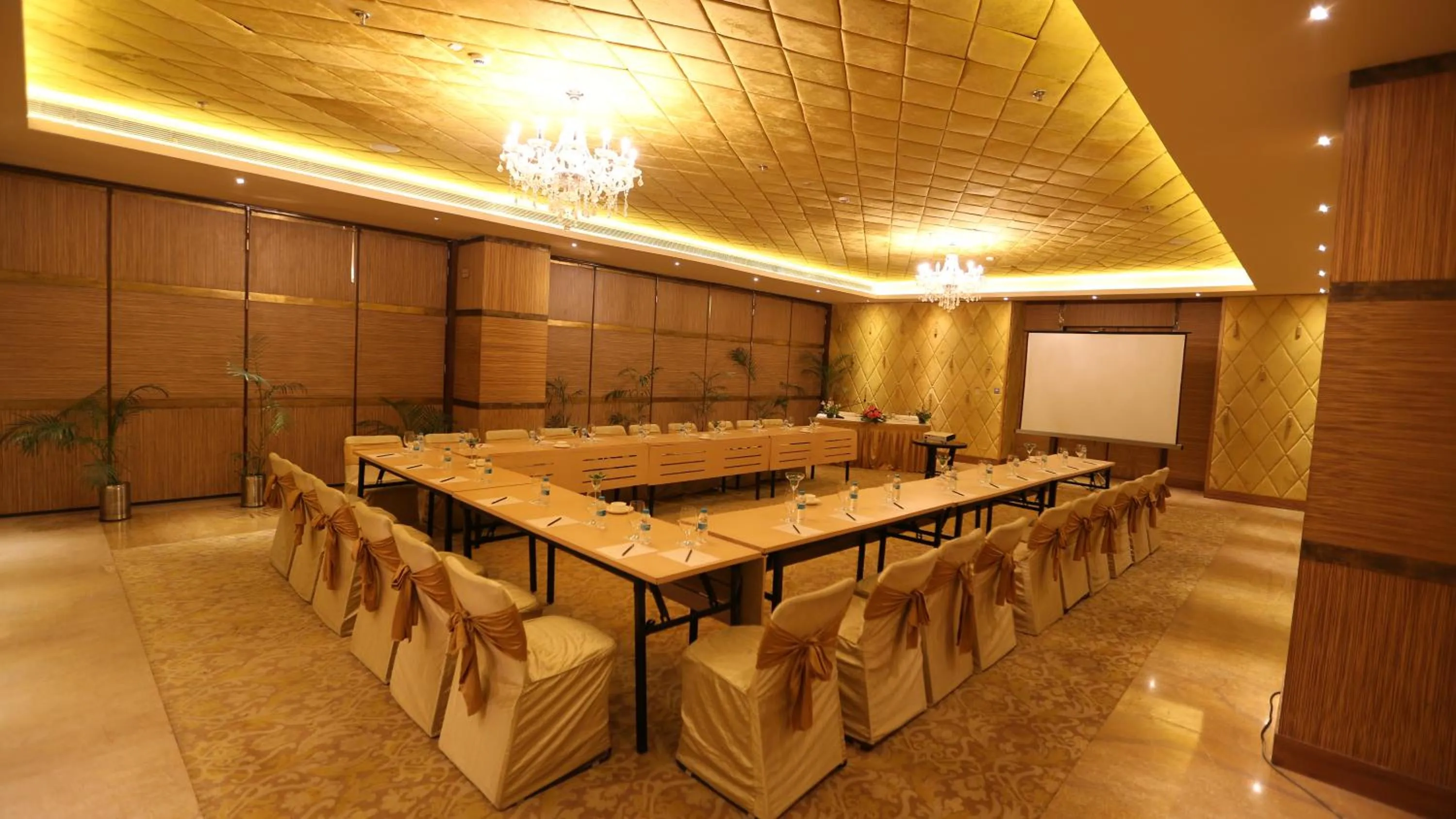 Meeting/conference room in The Conway