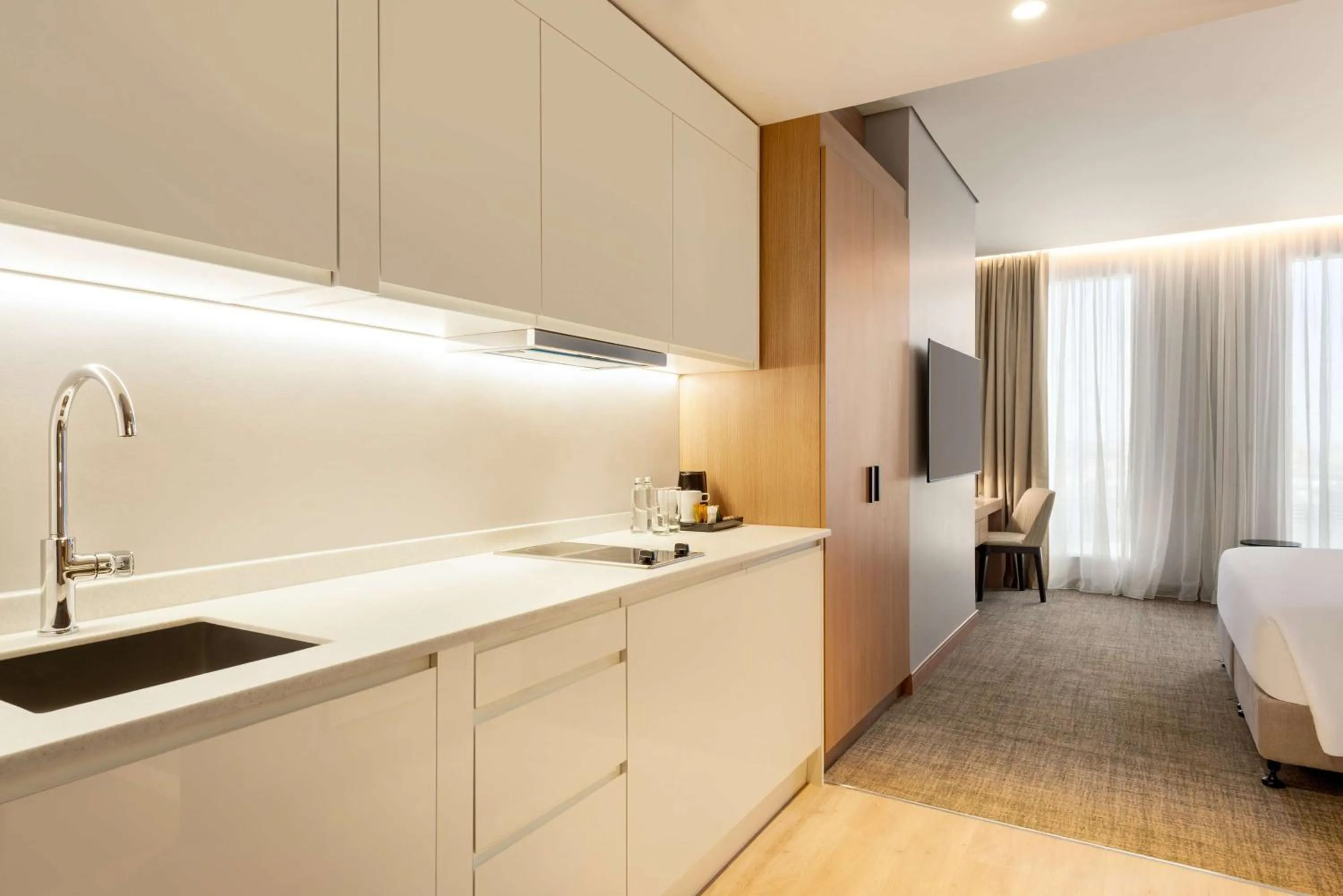 Bedroom, Bed in Radisson Hotel & Residence Riyadh Olaya