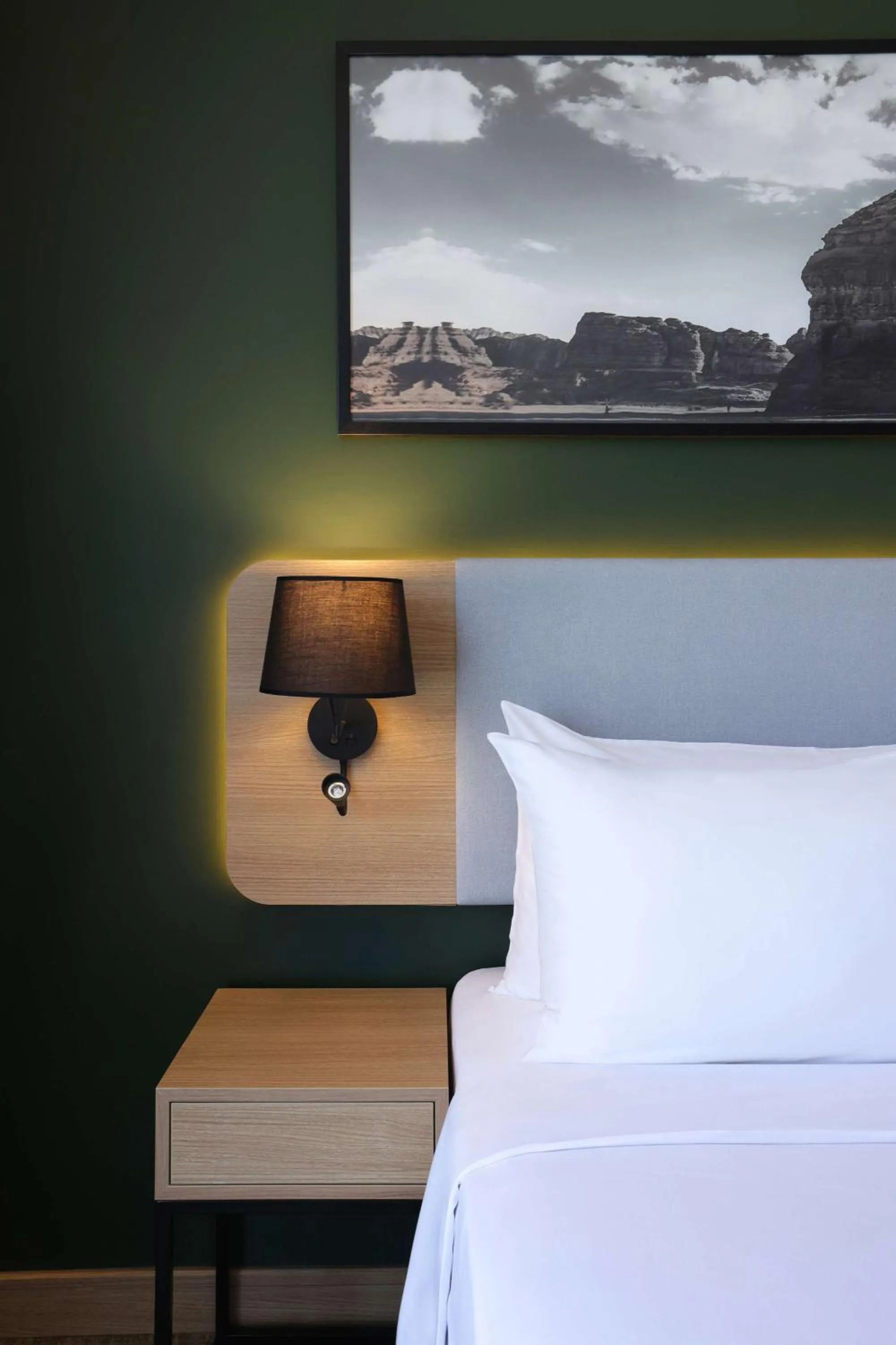 Bedroom, Bed in Radisson Hotel & Residence Riyadh Olaya