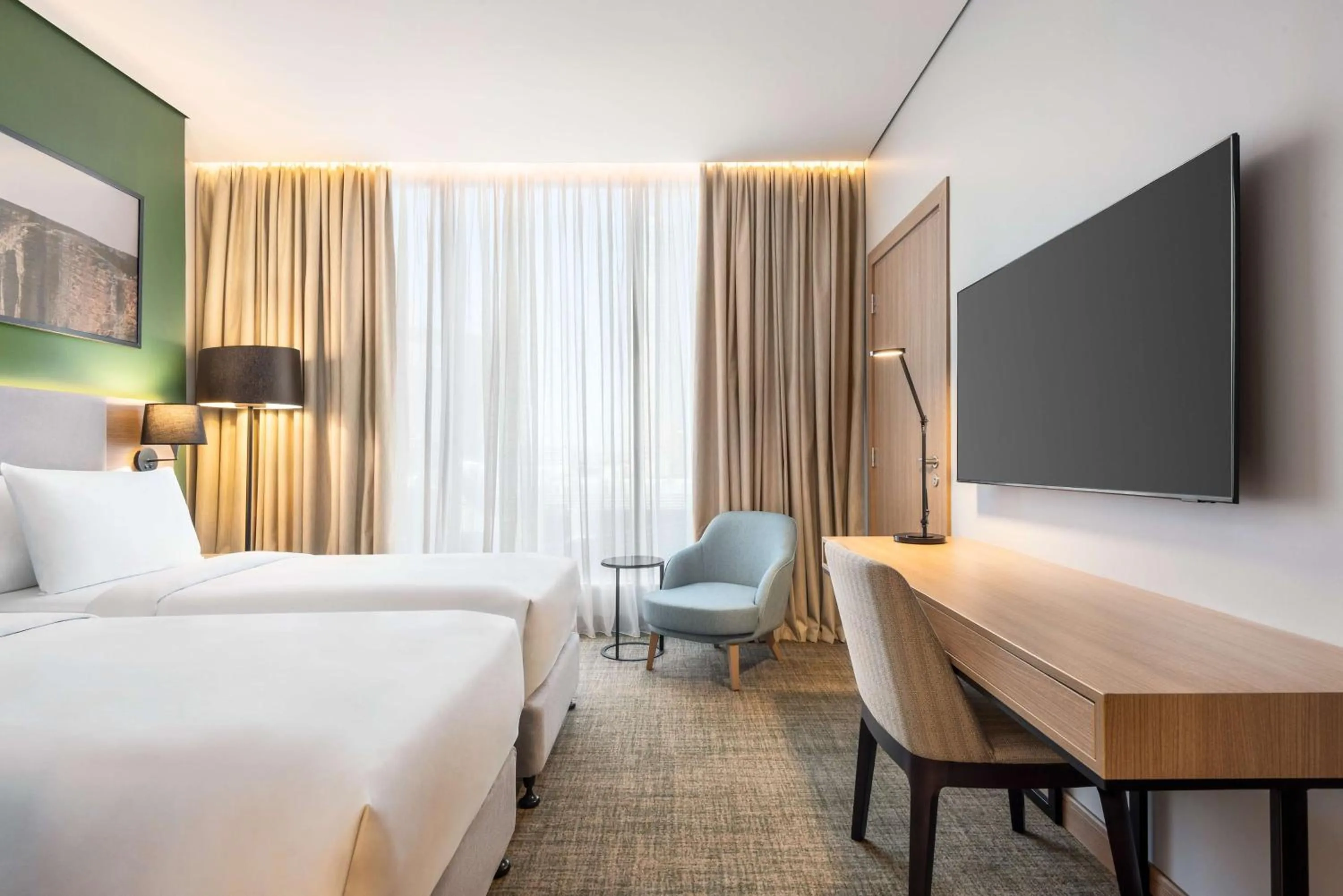 Bedroom, Bed in Radisson Hotel & Residence Riyadh Olaya